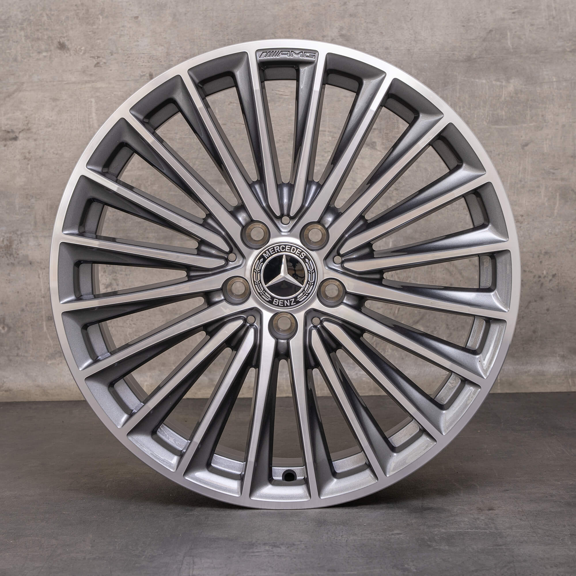 Autentico Mercedes Benz Classe A B CLA AMG cerchi 19 pollici W177 V177 W247 C118 X118 A1774014200 himalaya grigio lucido tornito