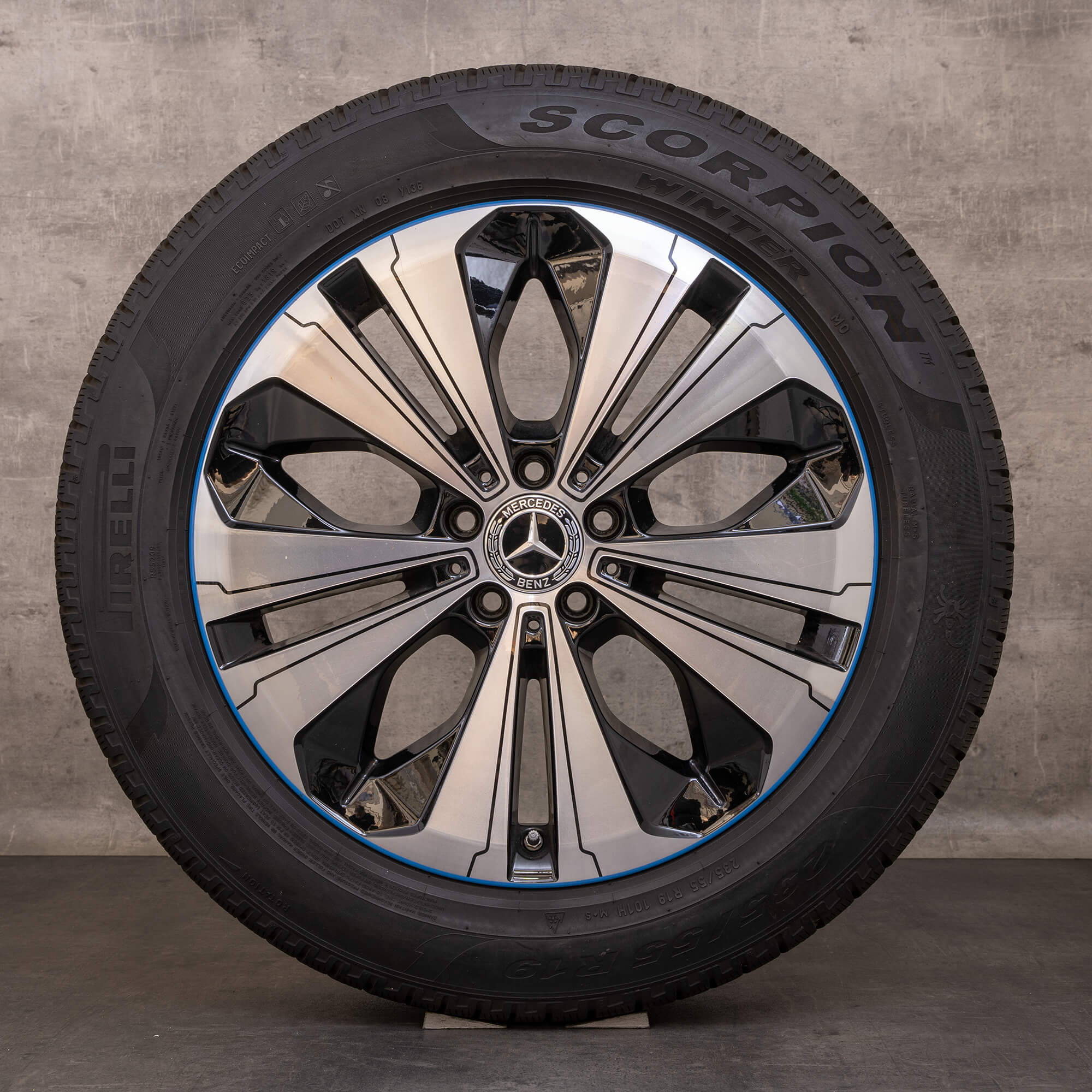 Oryginalne koła zimowe Mercedes Benz EQC 19 cali N293 Felgi A2934010200 czarno niebieskie Polerowane
