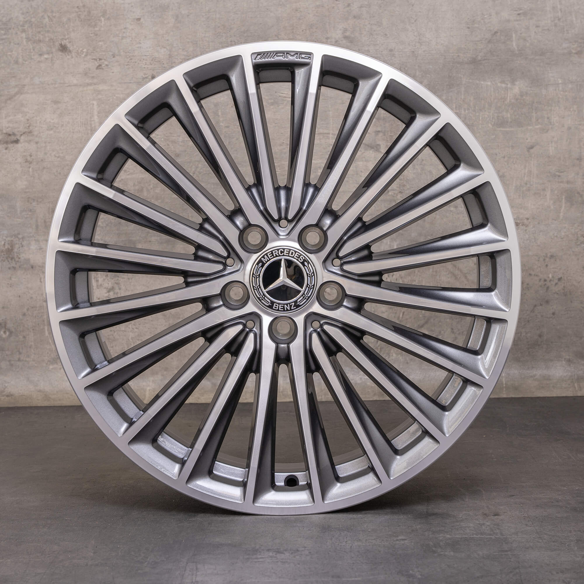 Autentico Mercedes Benz Classe A B CLA AMG cerchi 19 pollici W177 V177 W247 C118 X118 A1774014200 himalaya grigio lucido tornito