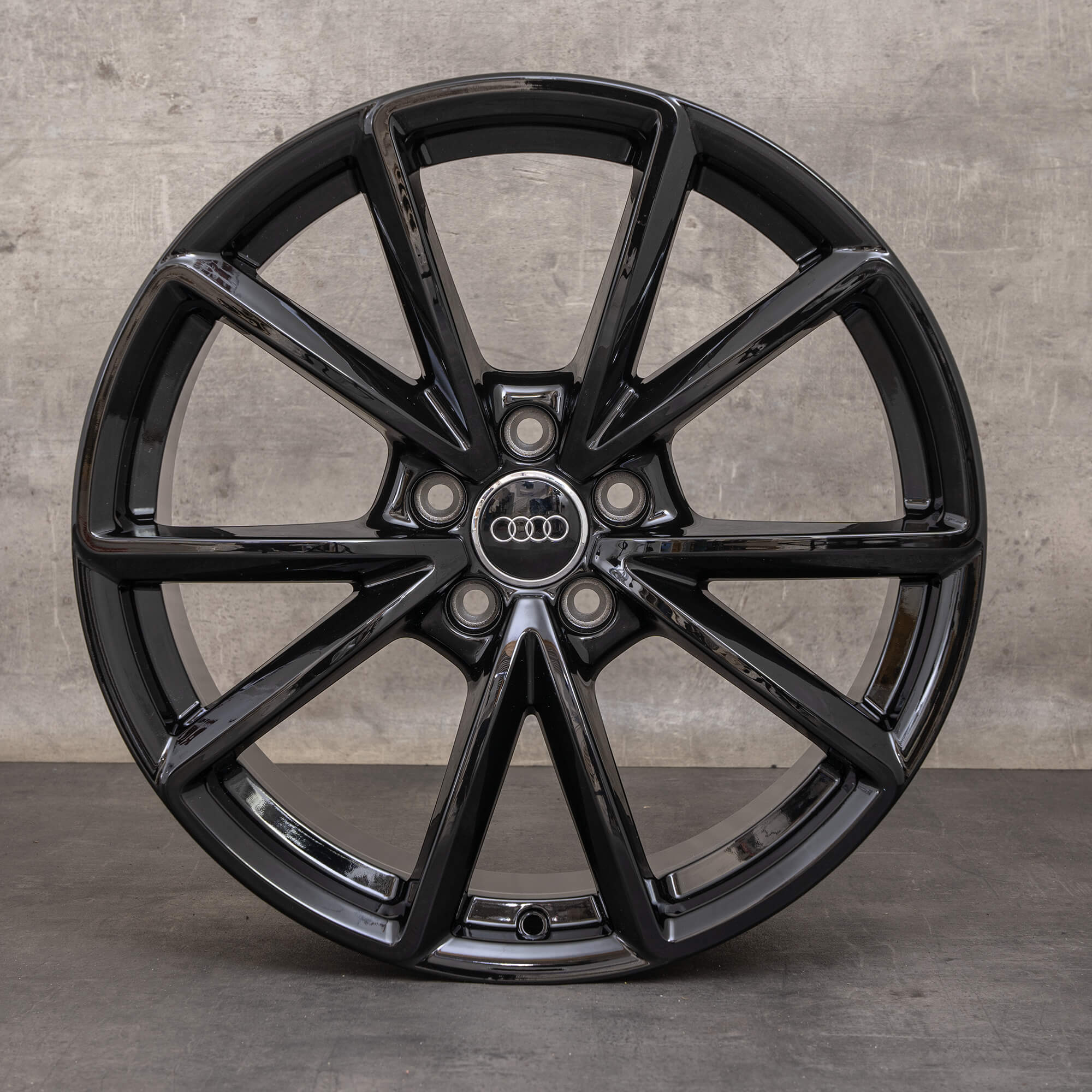 OEM Audi A4 S4 rims 19 inch B8 8K 8K0601025CT black glossy