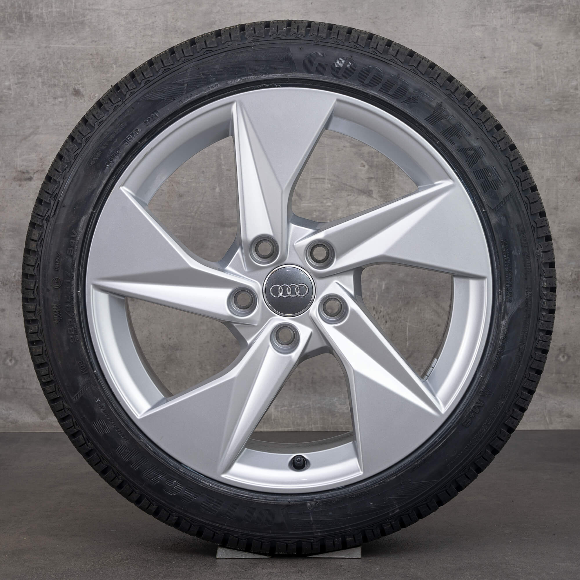 Original Audi A3 S3 Felgen 17 Zoll 8Y Winterräder 8Y0601025A silber NEU