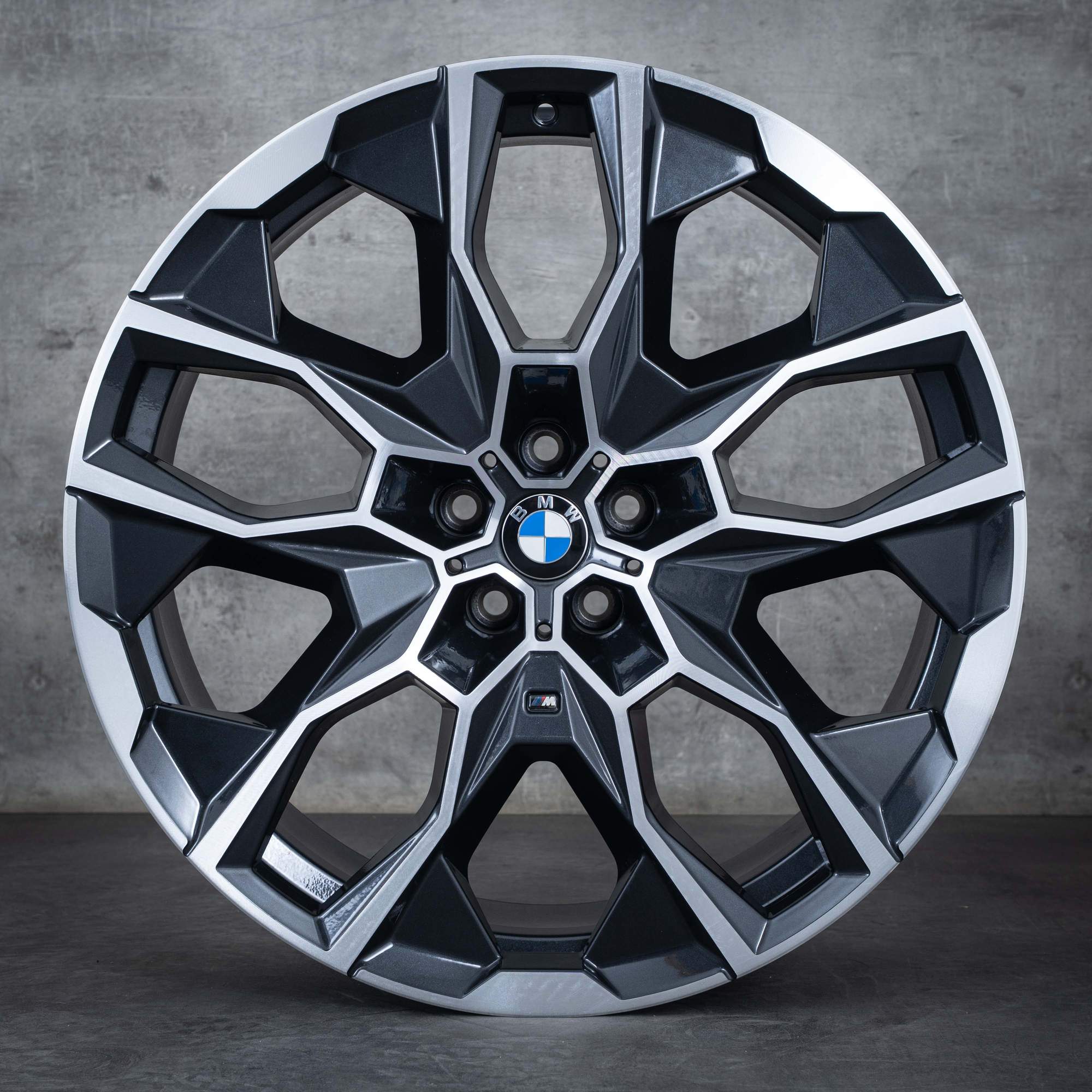 Originale BMW X7 felger 22 tommers G07 Styling 913 M 6895935 6895936 orbitgrey frontpolert dreid