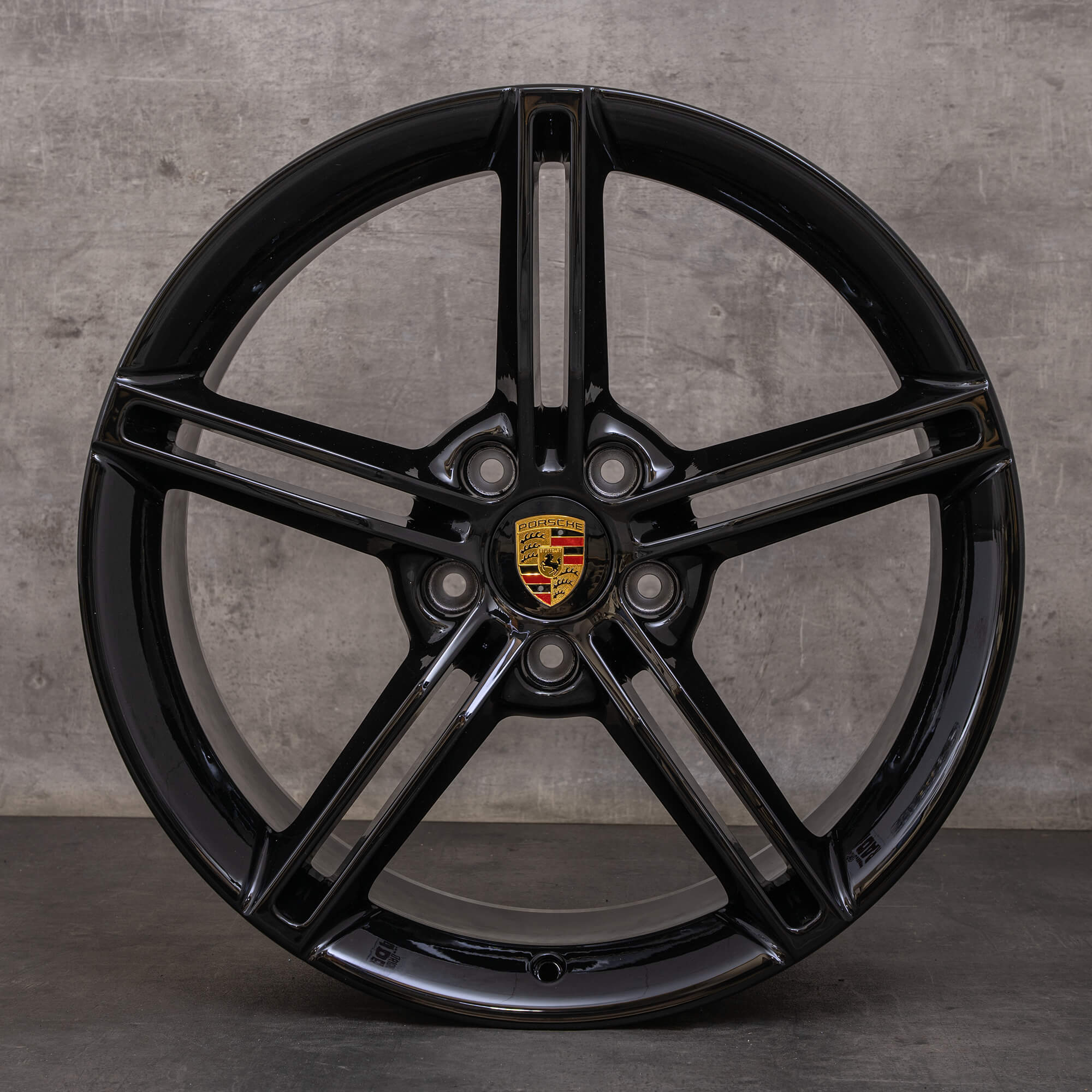 Oryginalne koła zimowe Porsche Taycan 21 cali 9J1 felgi 9J1601025AA 9J1601025AB czarny połysk NOWOŚĆ