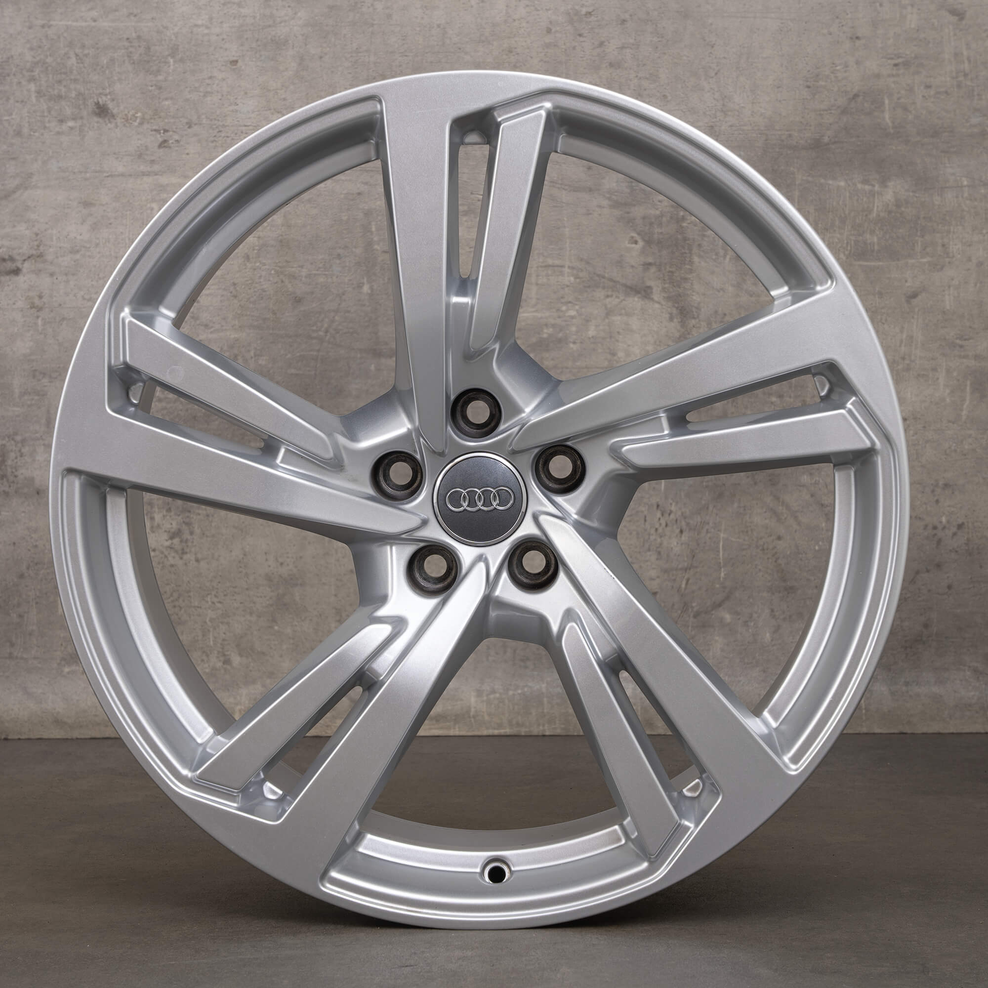 Oryginał Audi A7 S7 4K C8 20-calowe felgi aluminiowe 4K8601025G srebrne