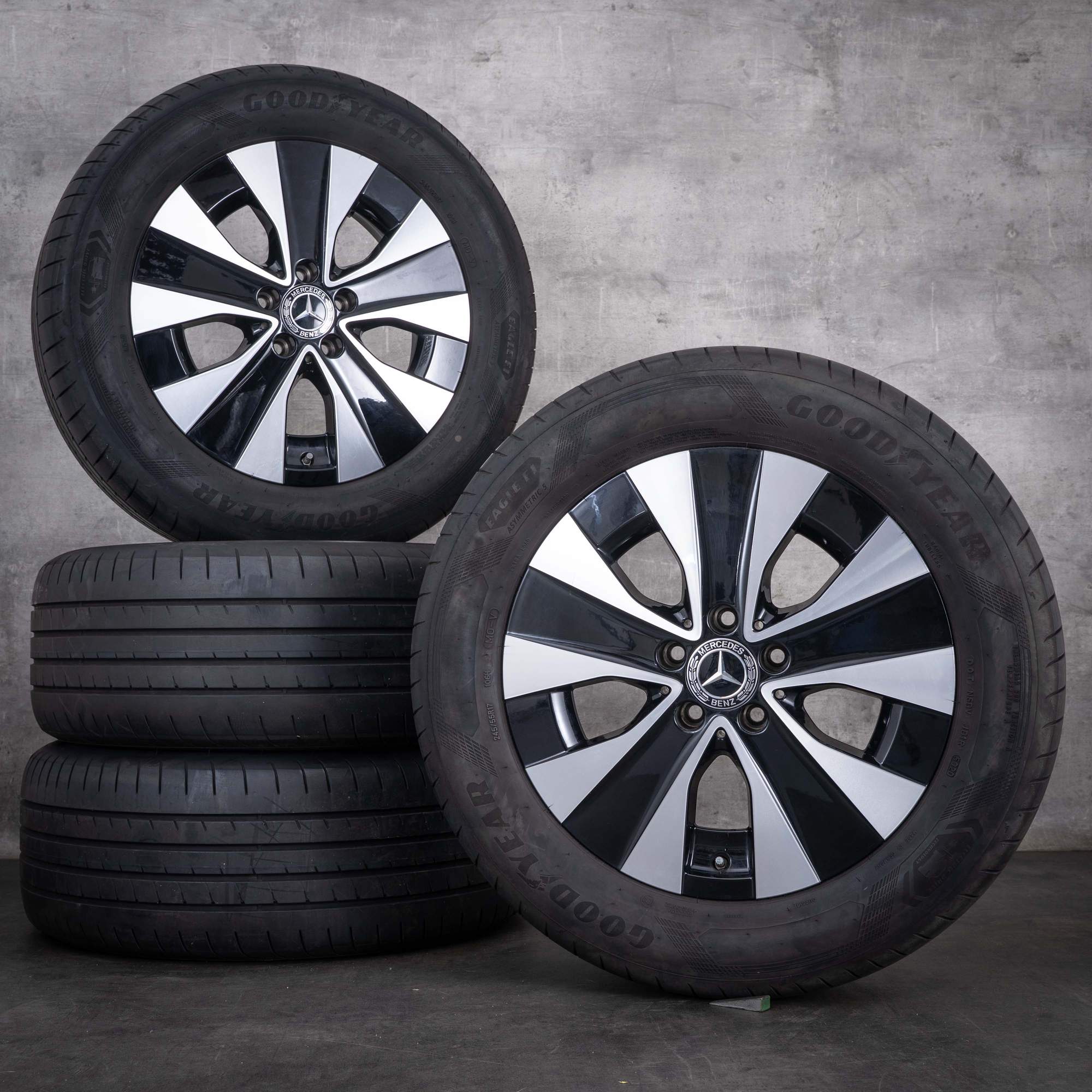 Originální disky Mercedes-Benz EQV 17 palců W447 letní kola A4474015200 černé diamond cut