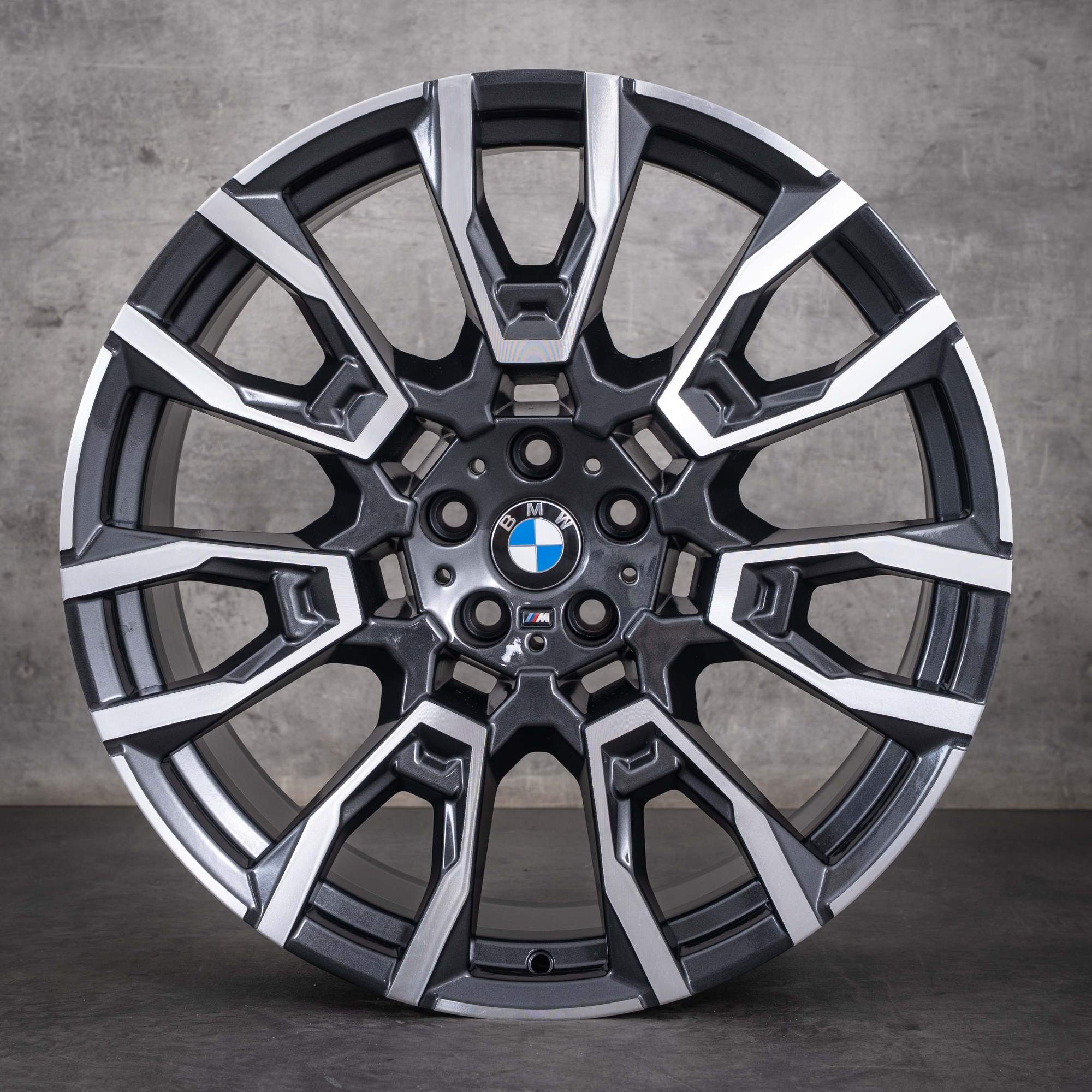Oryginalne felgi BMW X5 X6 21 cali G05 G06 Styling 915 M 6856023 6856024 orbit grey glanzgedreht