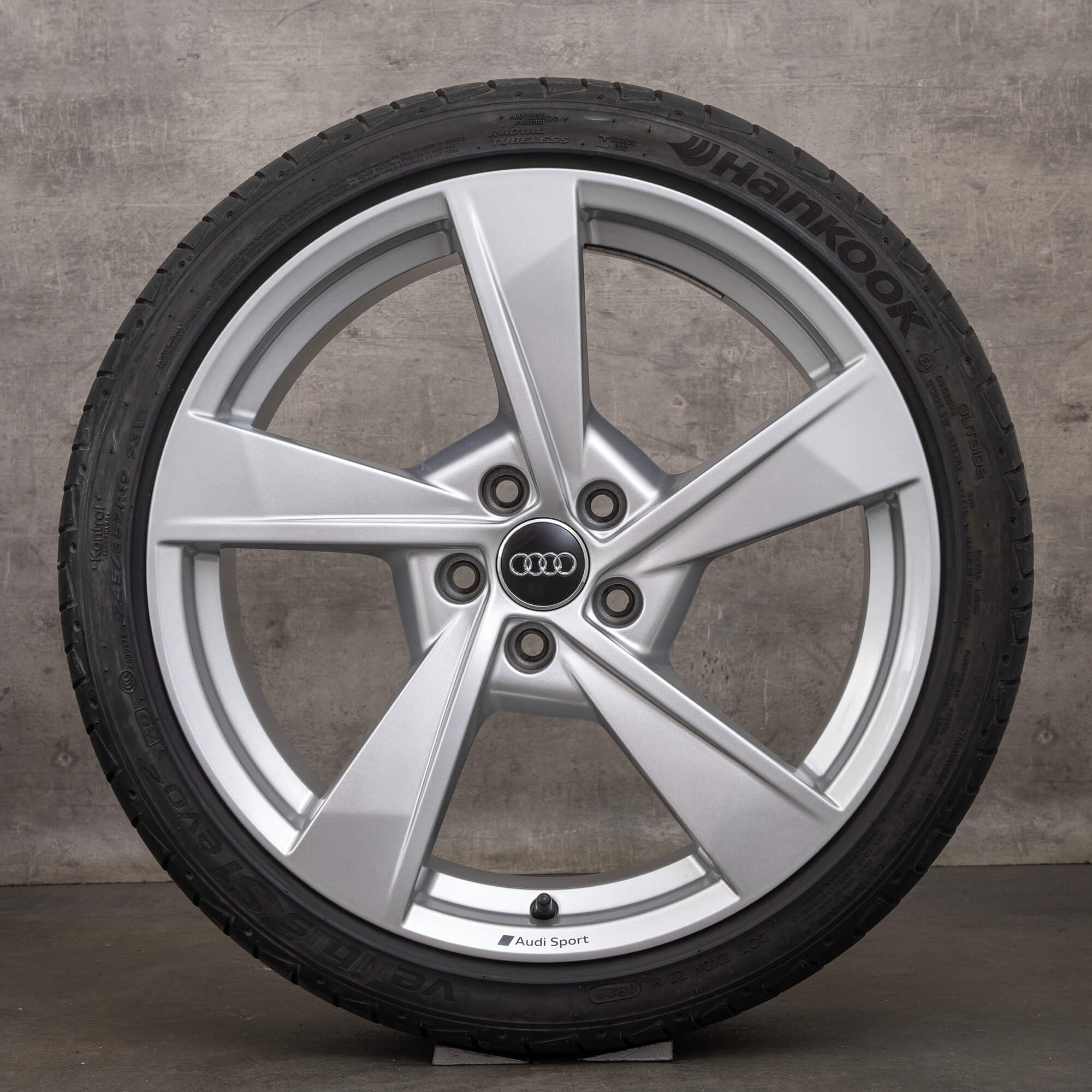 Original Audi A4 S4 B9 8W 19 inch summer tires 8W0601025ES rims silver