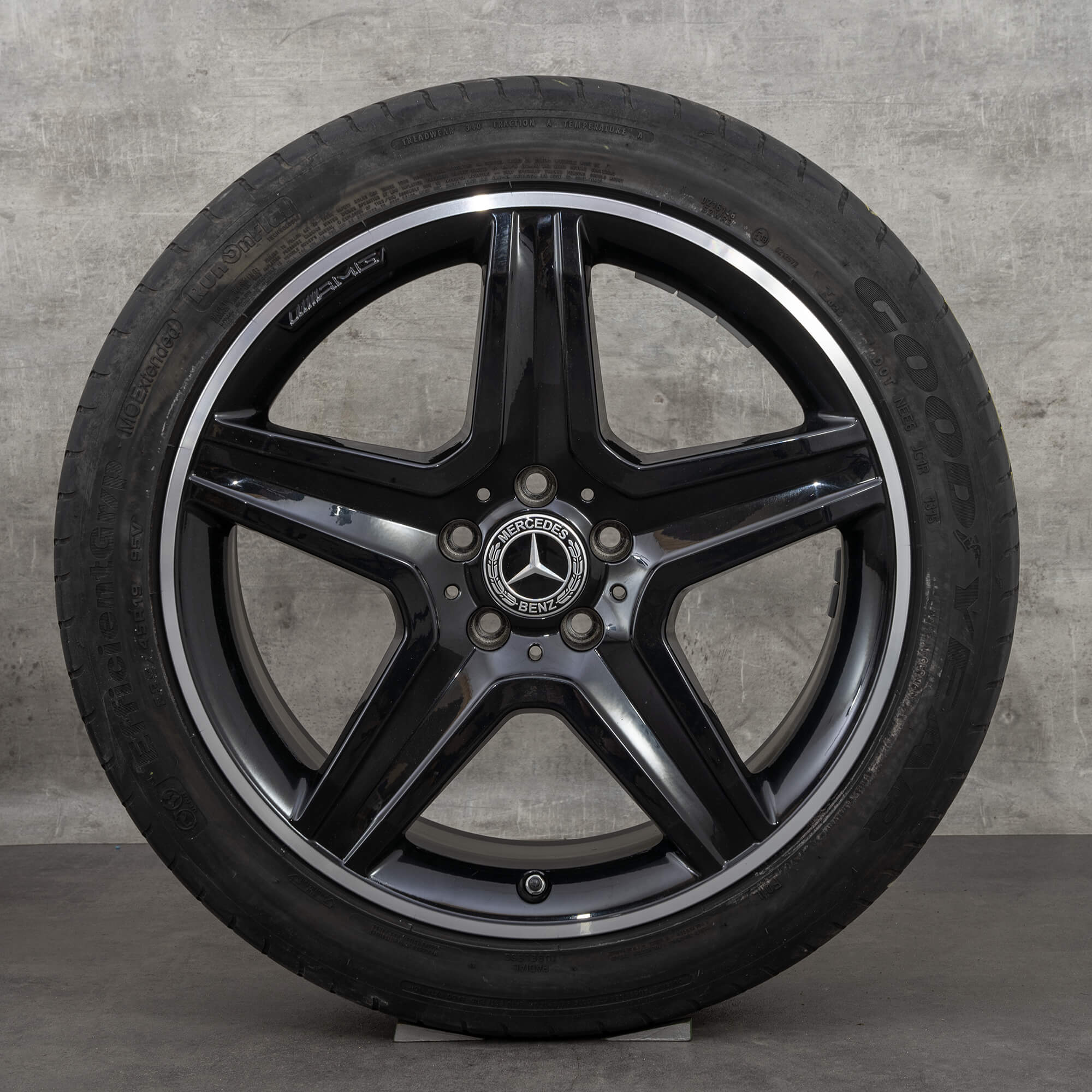 Aito AMG Mercedes GLA X156 19 tuuman talvirenkaat vanteet A1564010600 mustat