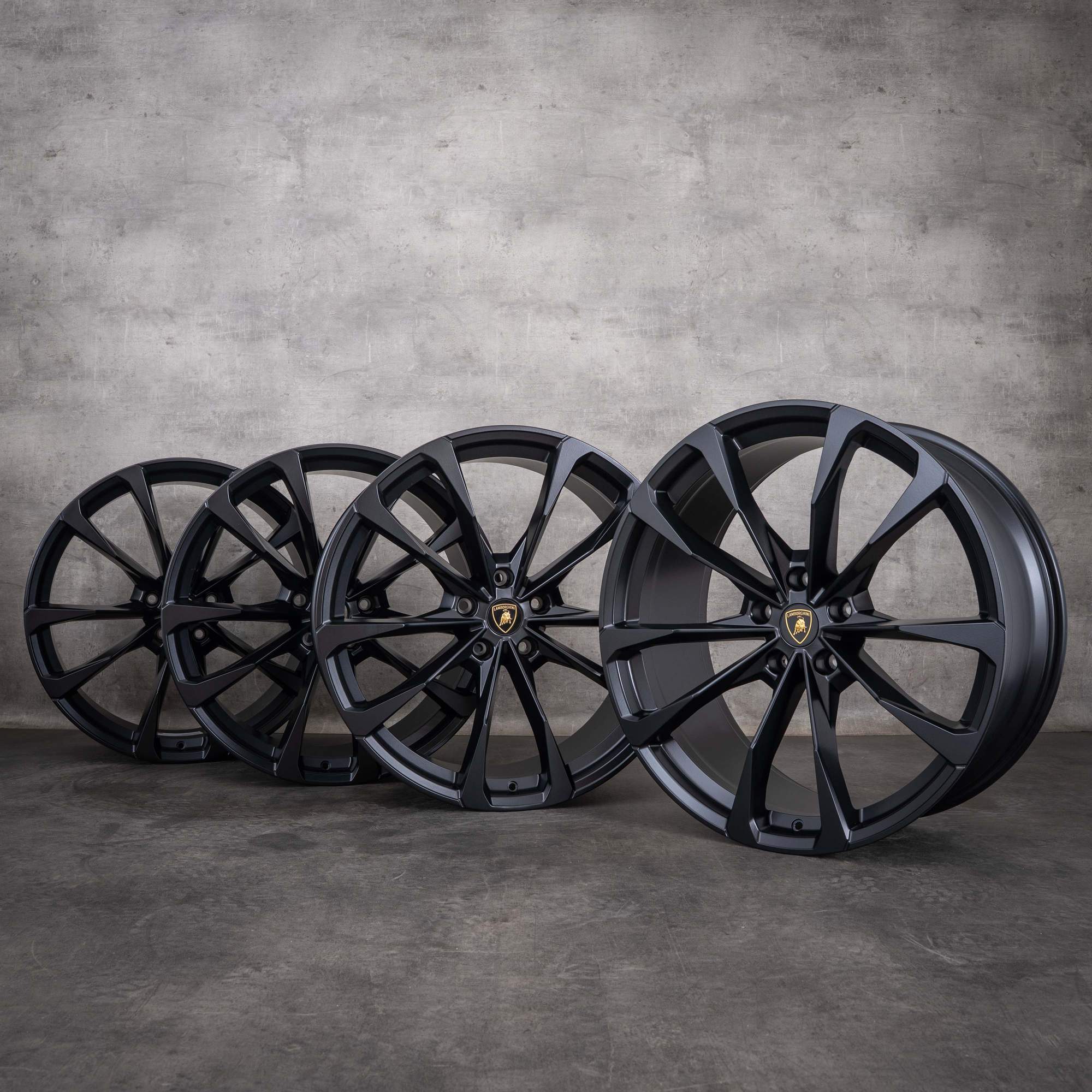 Oryginalne felgi Lamborghini 23 cale Urus 4ML601025AQ 4ML601025AR, matowa czerń