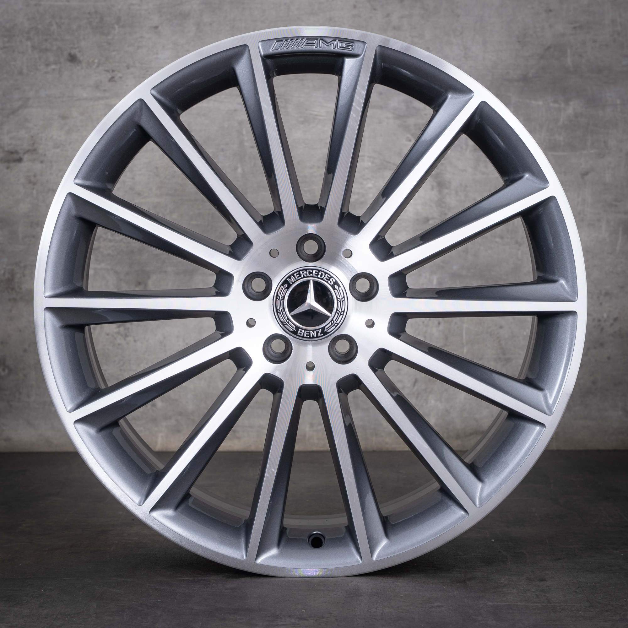 OEM Mercedes-Benz E-Class AMG 20-inch rims W213 S213 C238 A238 summer wheels A2134012200 A2134012300 Himalaya Gray diamond cut