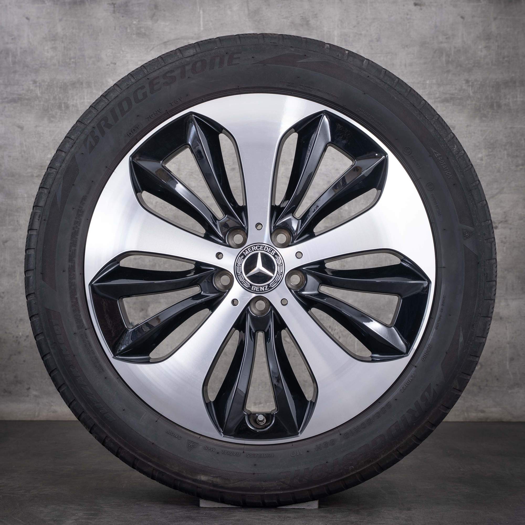 Original Mercedes-Benz GLA GLB anvelope de iarnă de 19 inci H247 X247 cod A2474013600 jante din aluminiu negre diamantate