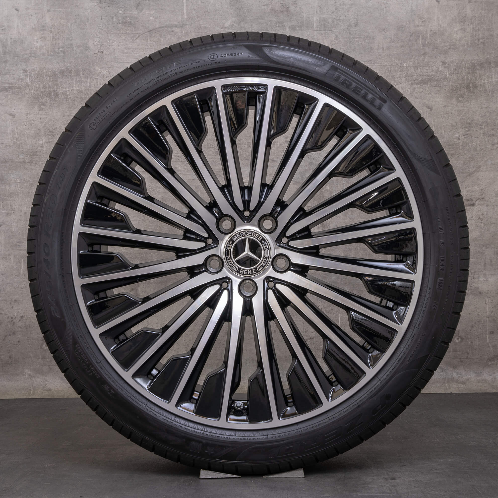 Alkuperäiset Mercedes-Benz E-sarjan AMG-vanteet 20 tuumaa W214 S214 kesärenkaat A2144010500 A2144010600 diamond cut musta UUDET