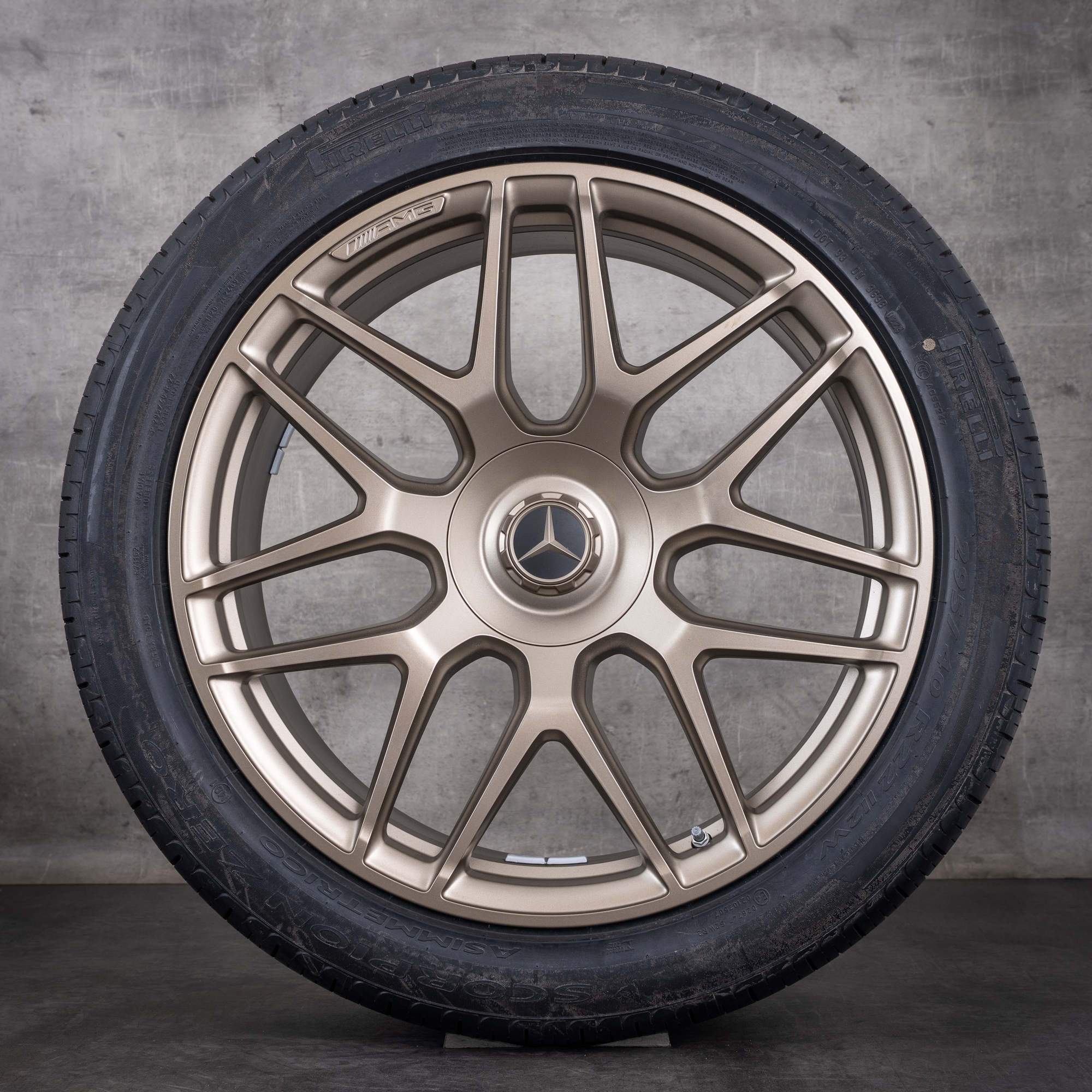 Original Mercedes-Benz G-Klass G63 AMG-fälgar 22 tum W465 W463A sommarhjul A4634012000 techgold matt NYA
