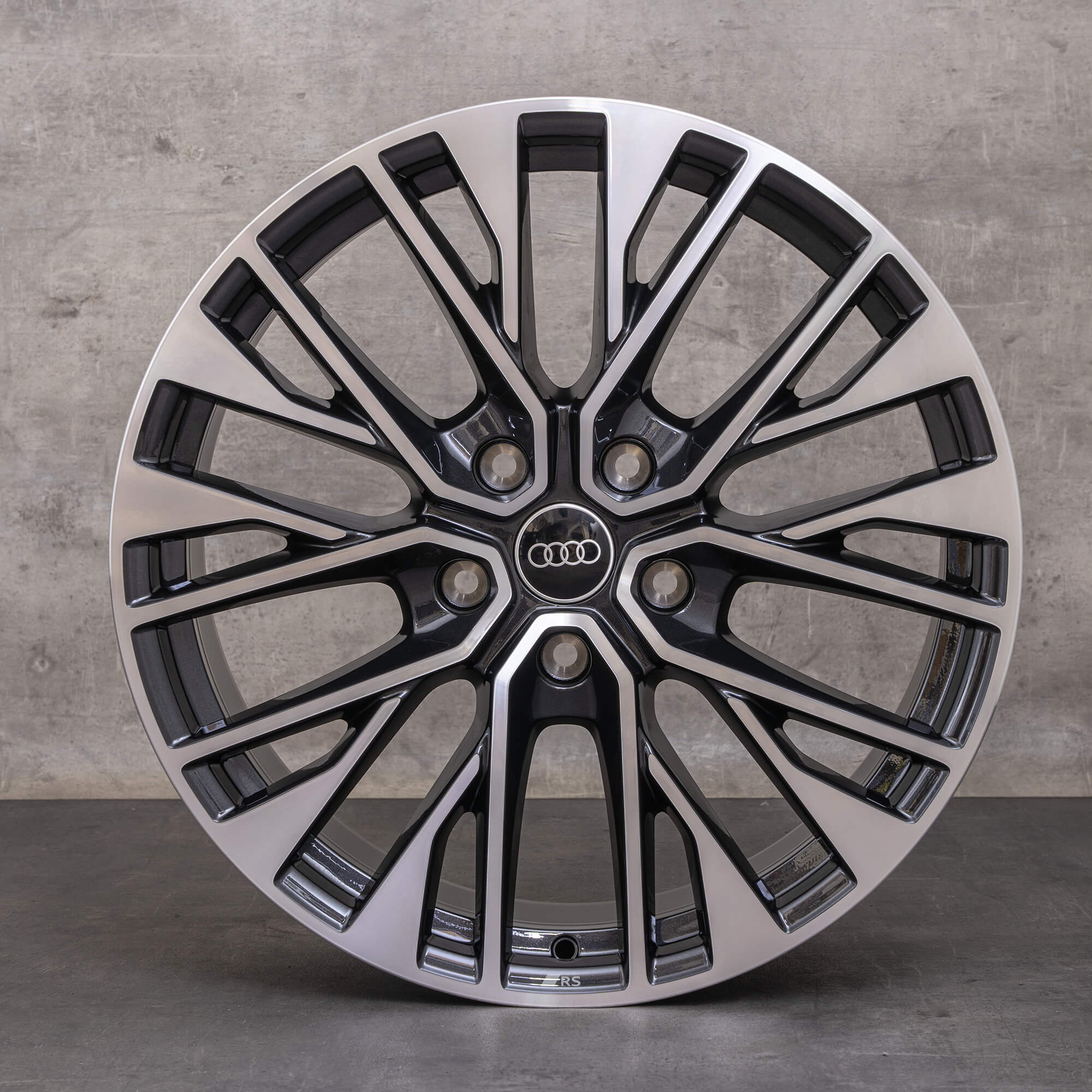 Alkuperäiset Aidot Audi e-tron GT -vanteet 20 tuuman FW 4J3601025CE 4J3601025CF titaani kiillotettu UUSI