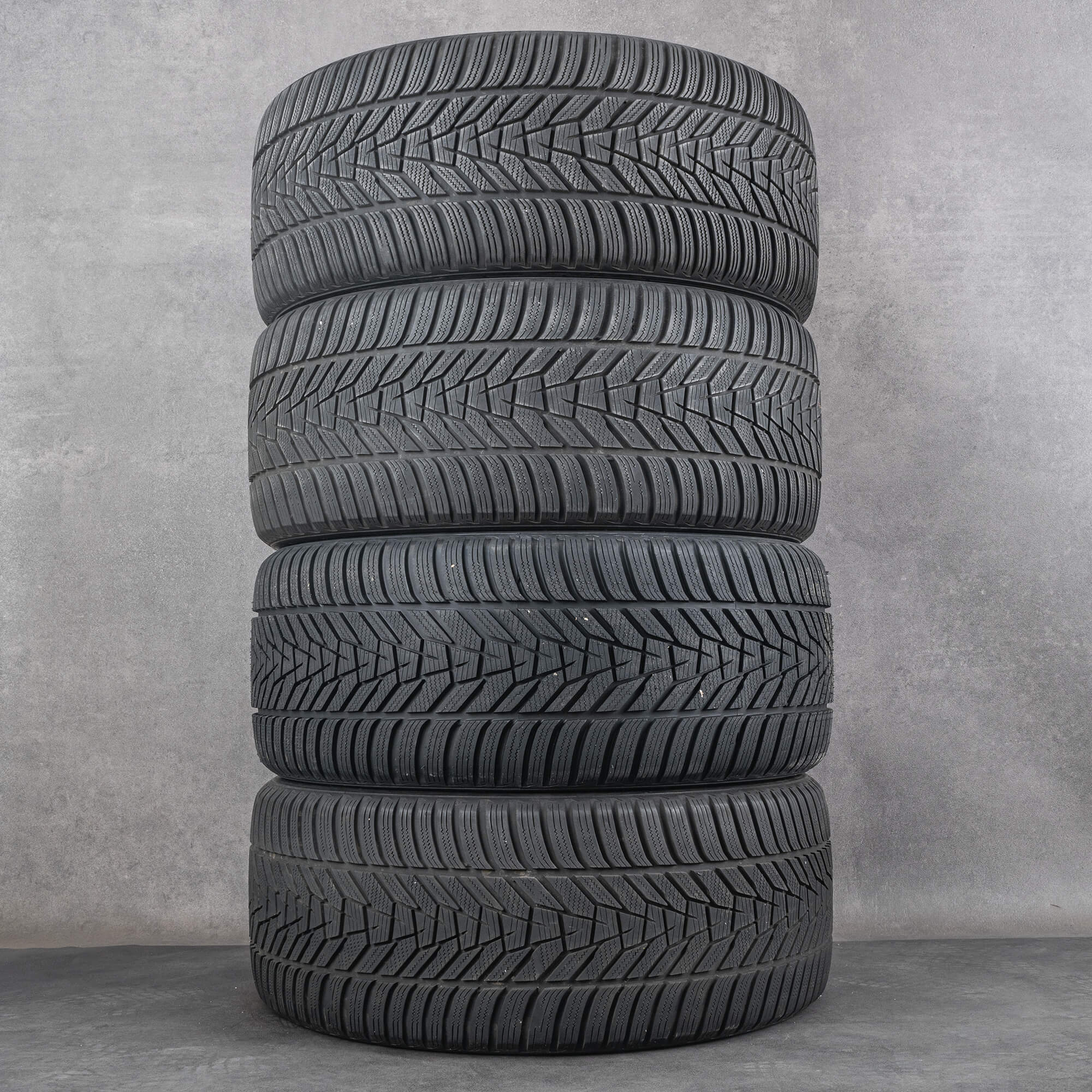 Originele Porsche 21 inch Cayenne winterbanden 958 92A Turbo II