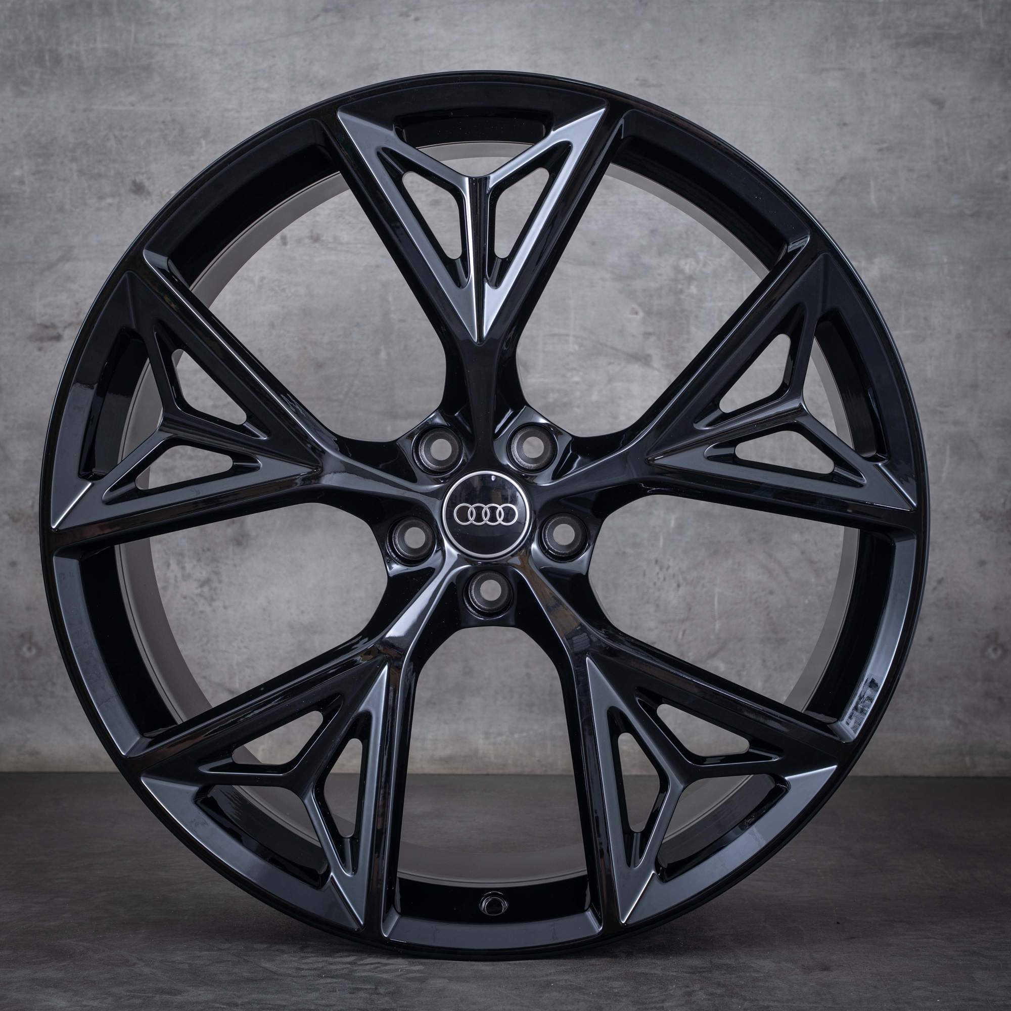 OEM Audi Q8 SQ8 winter wheels 22 inch 4M8 rims 4M8601025AB black glossy