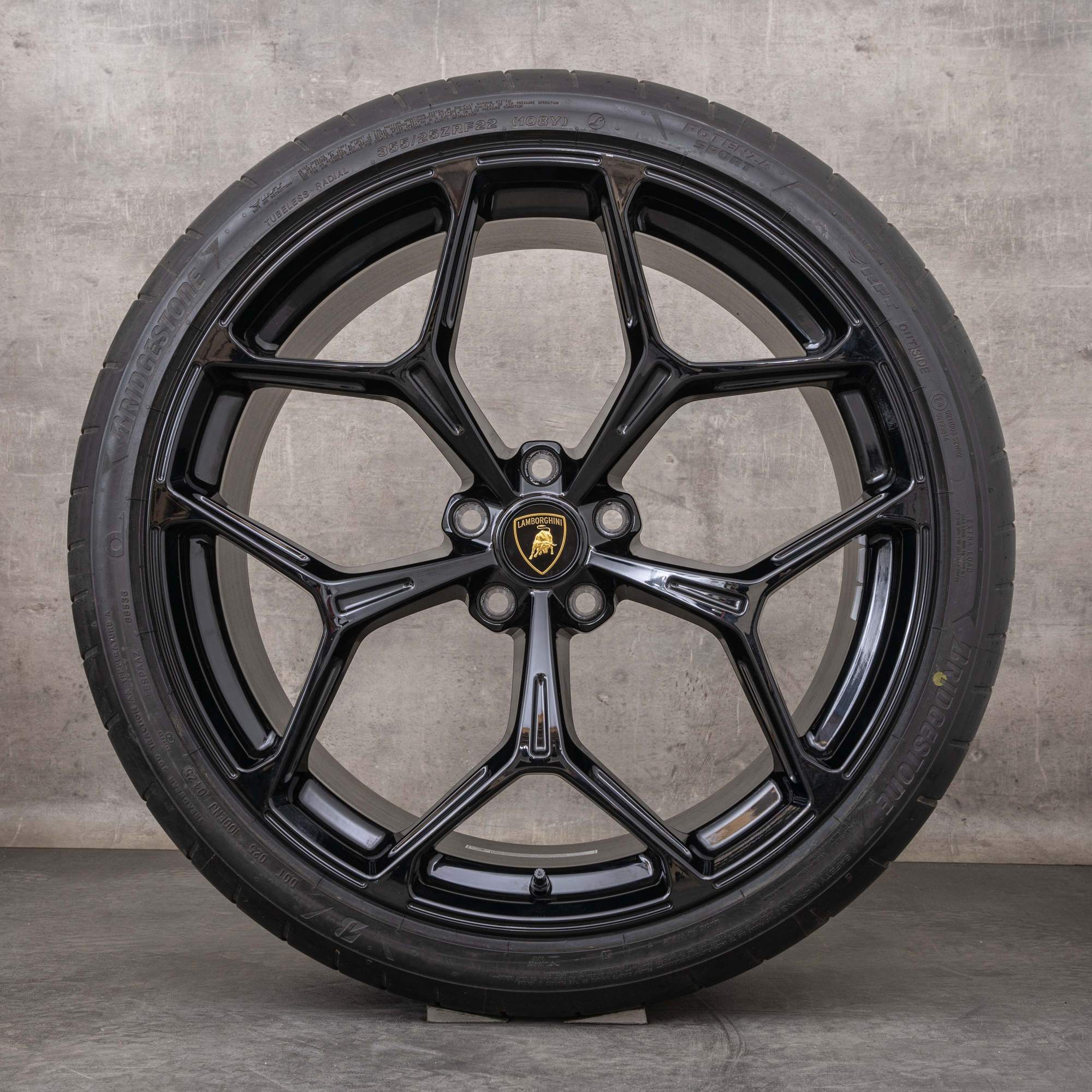 Original Lamborghini Revuelto Felgen 21 22 Zoll Sommerräder 47B601017 schwarz glanz
