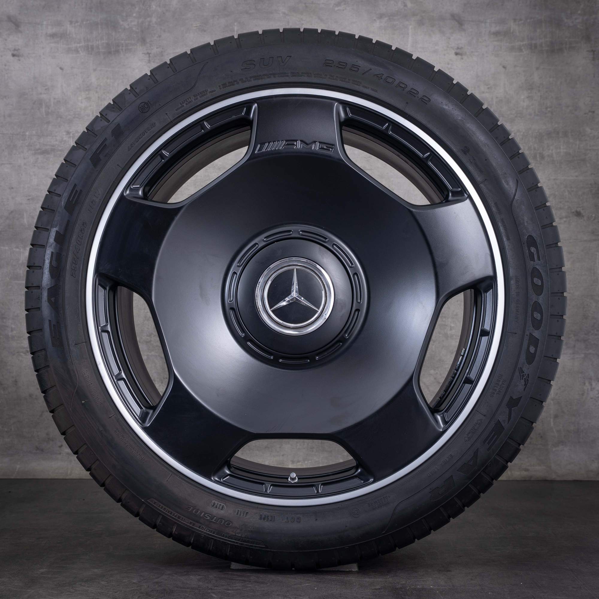 OEM Mercedes-Benz G-Class G63 AMG 22inch winter wheels W463 W465 monoblock rims A4634014100 matte diamond cut black