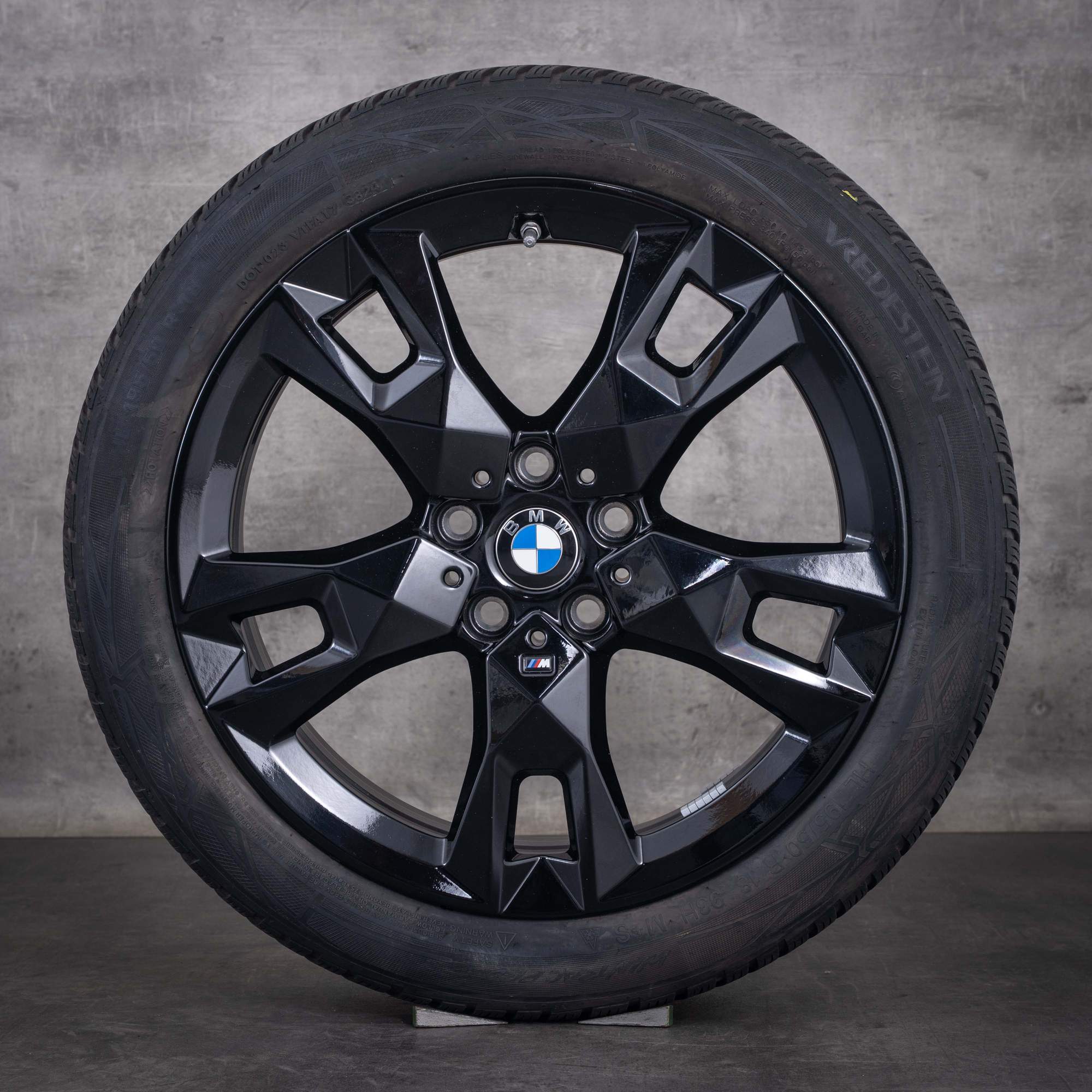 Originální zimní kola BMW řady 1 a Řada 2 18 palců F70 F74 disky Styling 968 M 5A45271 jet black