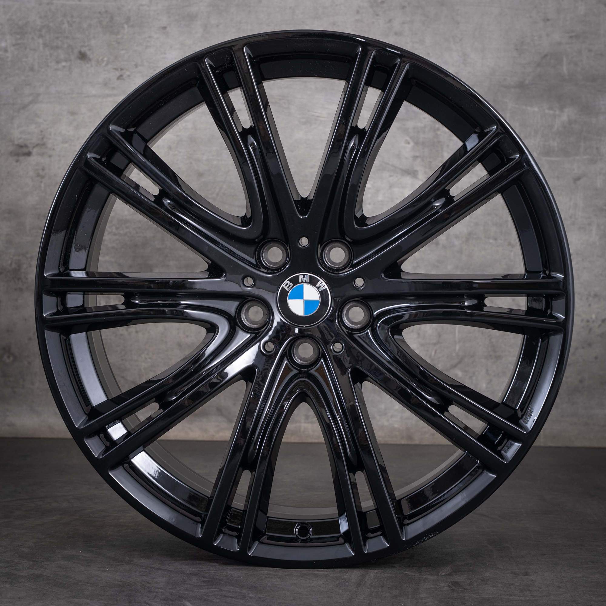 BMW Seria 5 G30 G31 20-calowe felgi Styling 759 Individual 8053501 8053502 felgi aluminiowe w kolorze czarnym z połyskiem NOWE