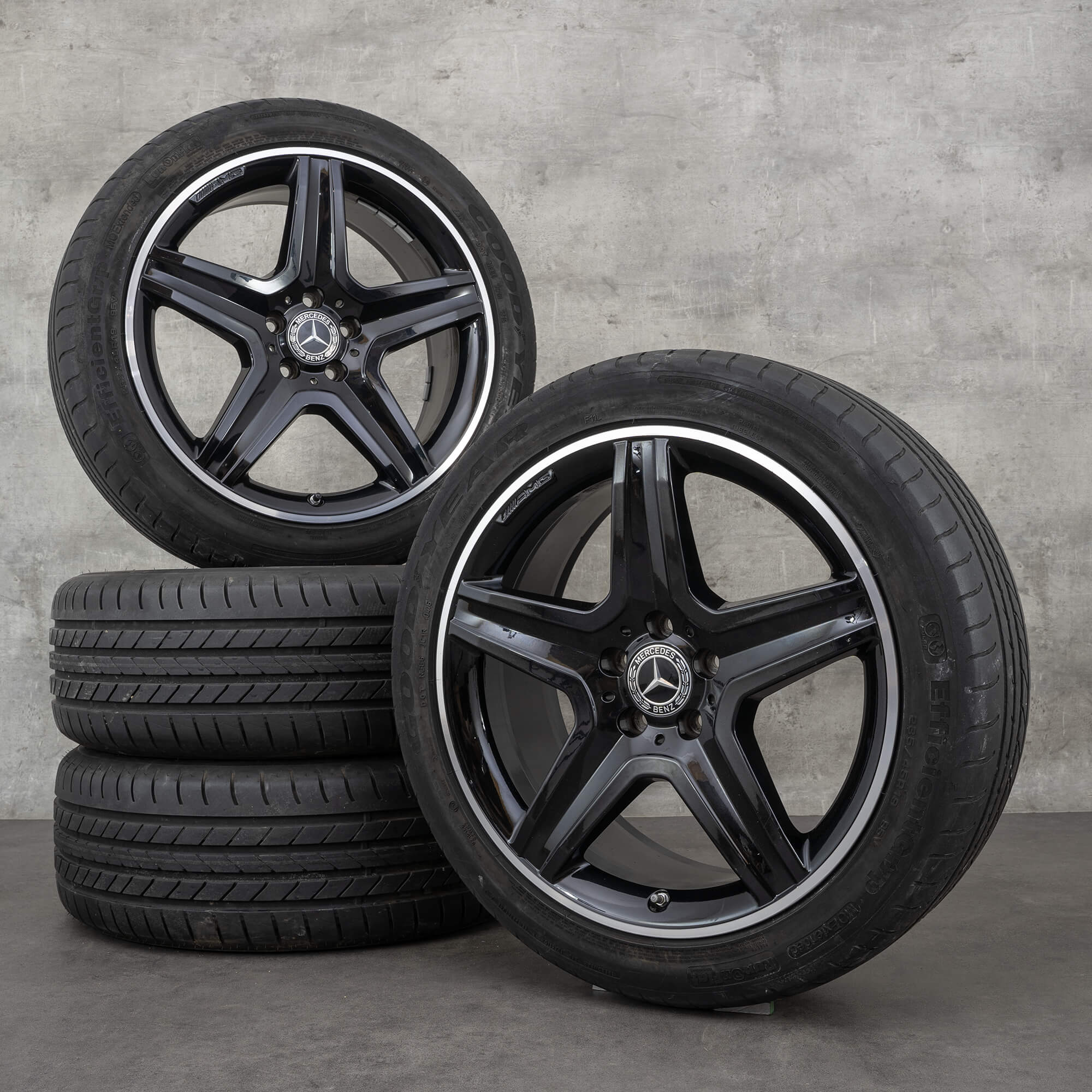 Pneus hiver AMG Mercedes GLA X156 19 pouces d'origine, jantes A1564010600 noir