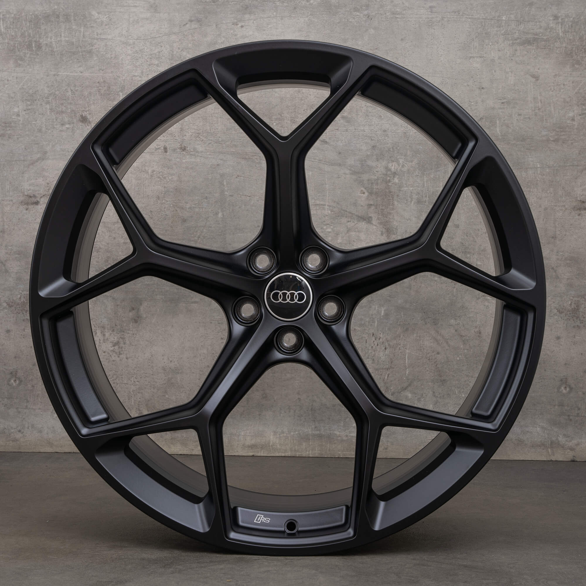 Original Audi RS Q8 4M8 23 Zoll Felgen 4M8601025CM schwarz matt Alufelgen NEU