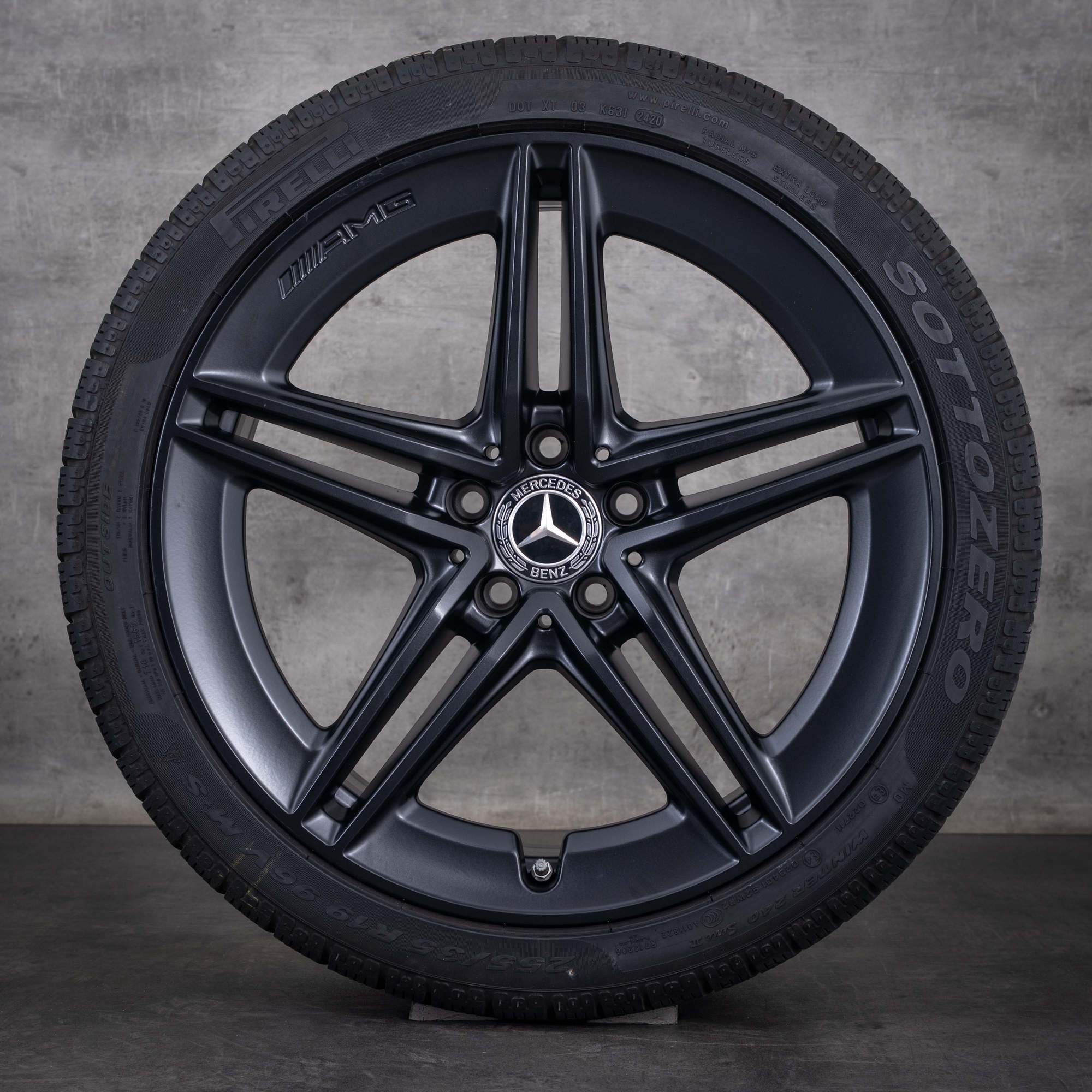 Original Mercedes Benz C-Klasse C63 & S AMG Winterräder 19 Zoll C205 A205 Felgen A2054012001 A2054012101 schwarz matt