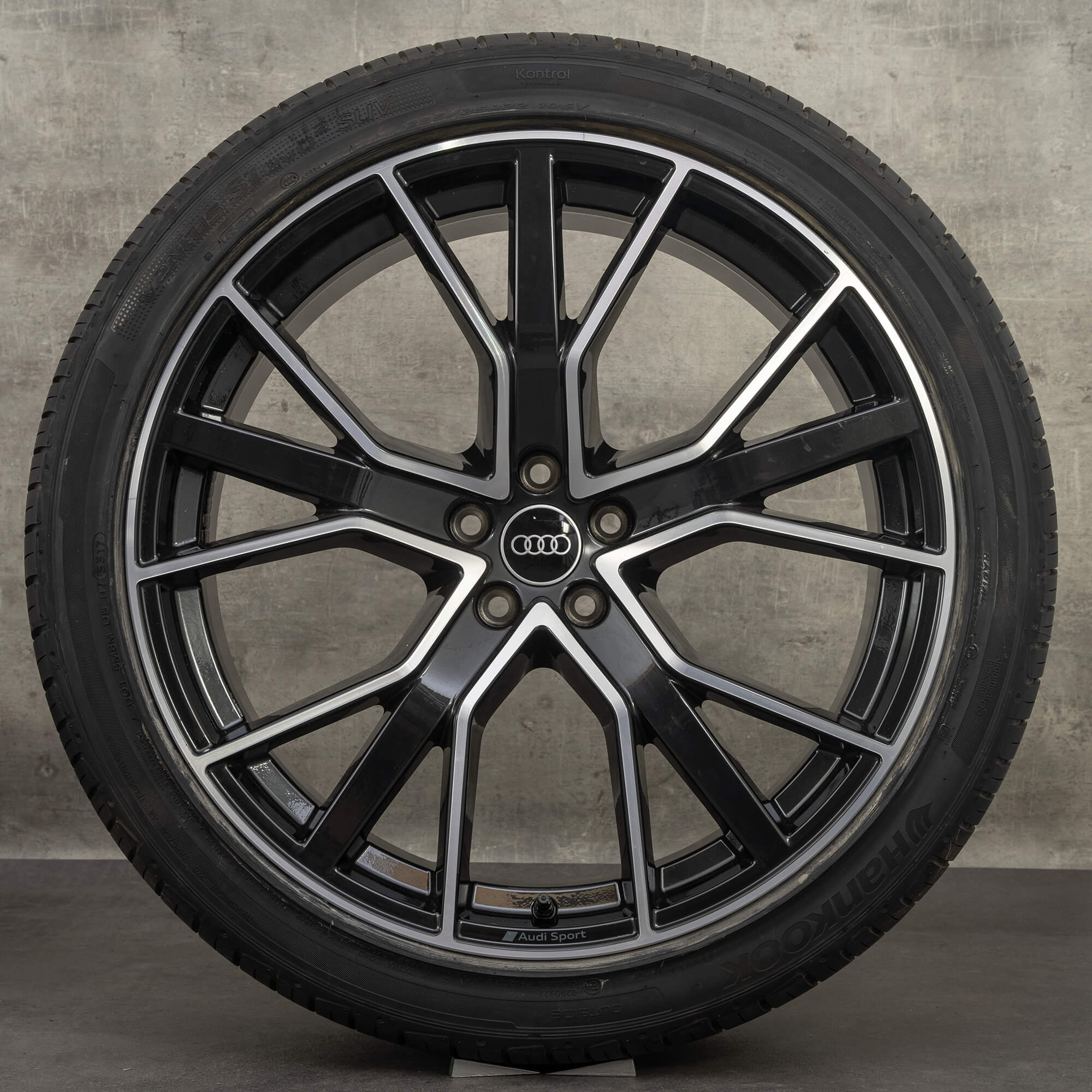 Oryginalne felgi Audi Q7 SQ7 22 cale 4M Performance letnie koła 4M0601025DP czarne na wysoki połysk NOWOŚĆ
