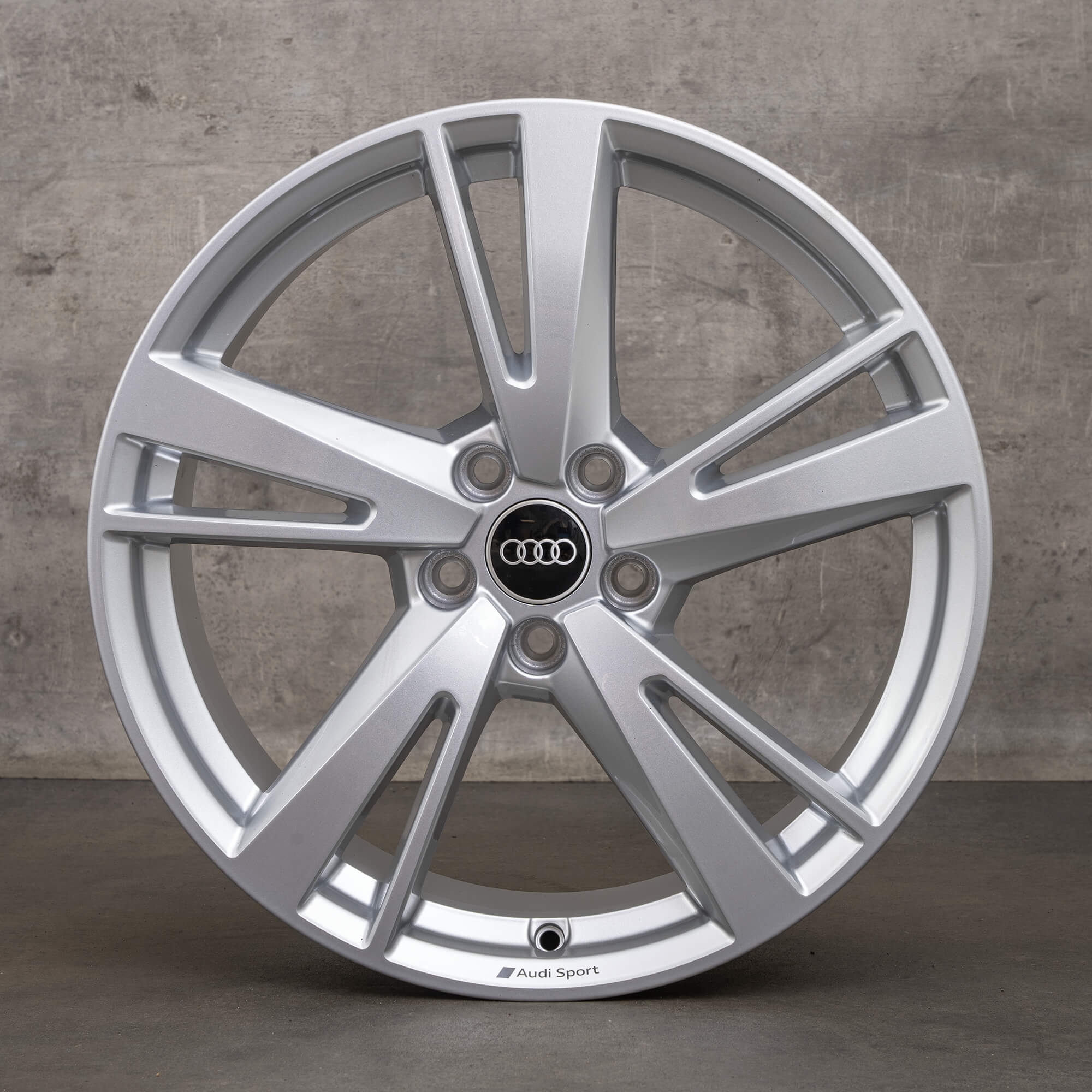 Originale Audi RS3 fælge 19 tommer 8V Blade 8V0601025FJ sølv nye