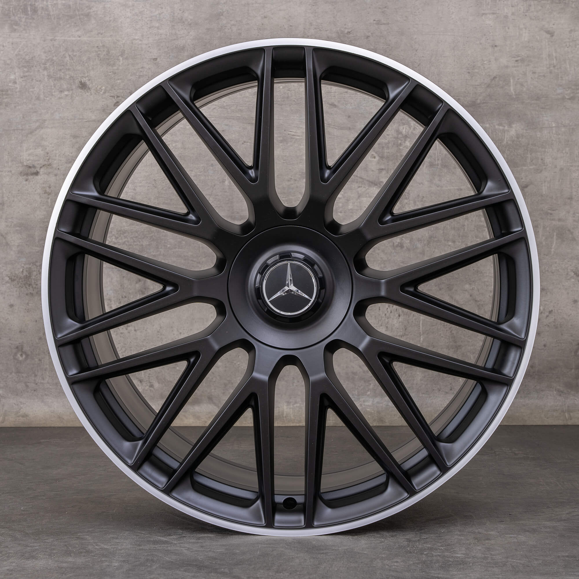 Alkuperäiset Mercedes-Benz S-sarjan S 63 AMG E Performance -vanteet 21 tuumaa V223 A2234012300 A2234012400 mattamusta diamond cut UUDET