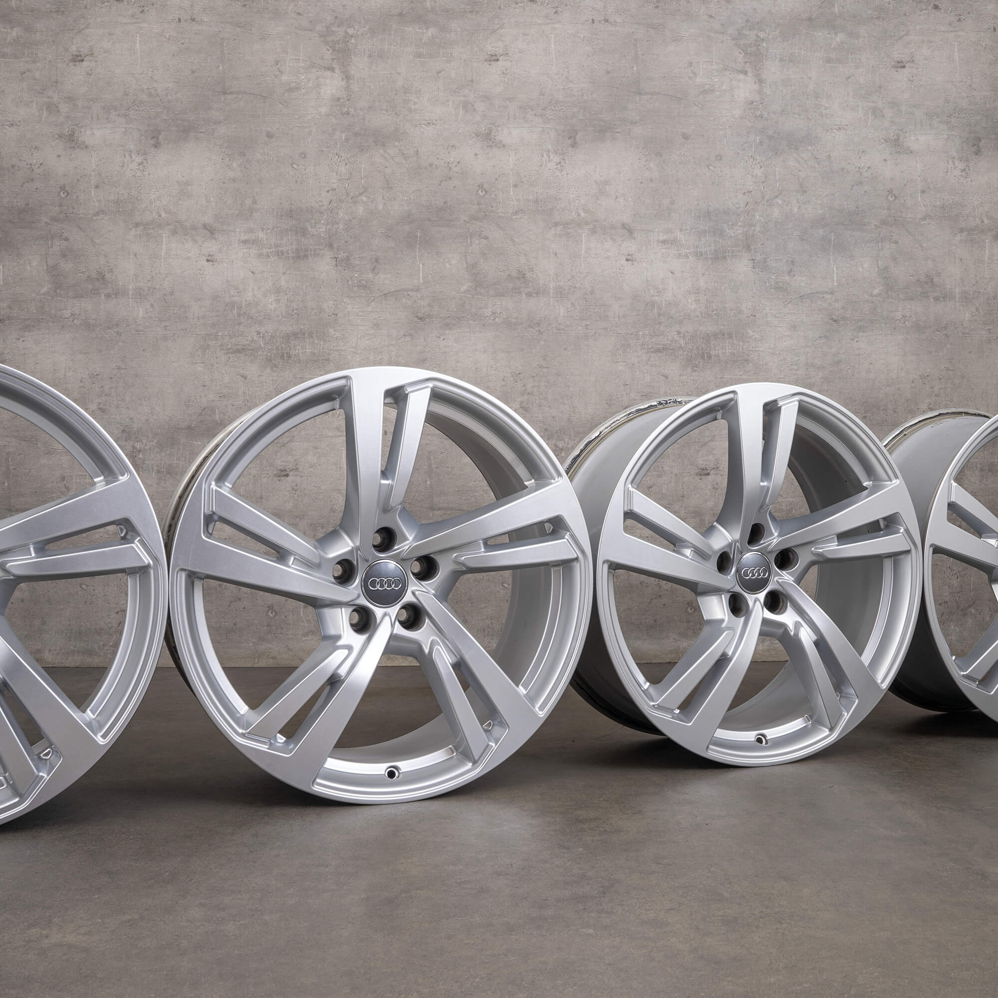 Originální Audi A7 S7 4K C8 20 palcové ráfky 4K8601025G hliníkové stříbrné