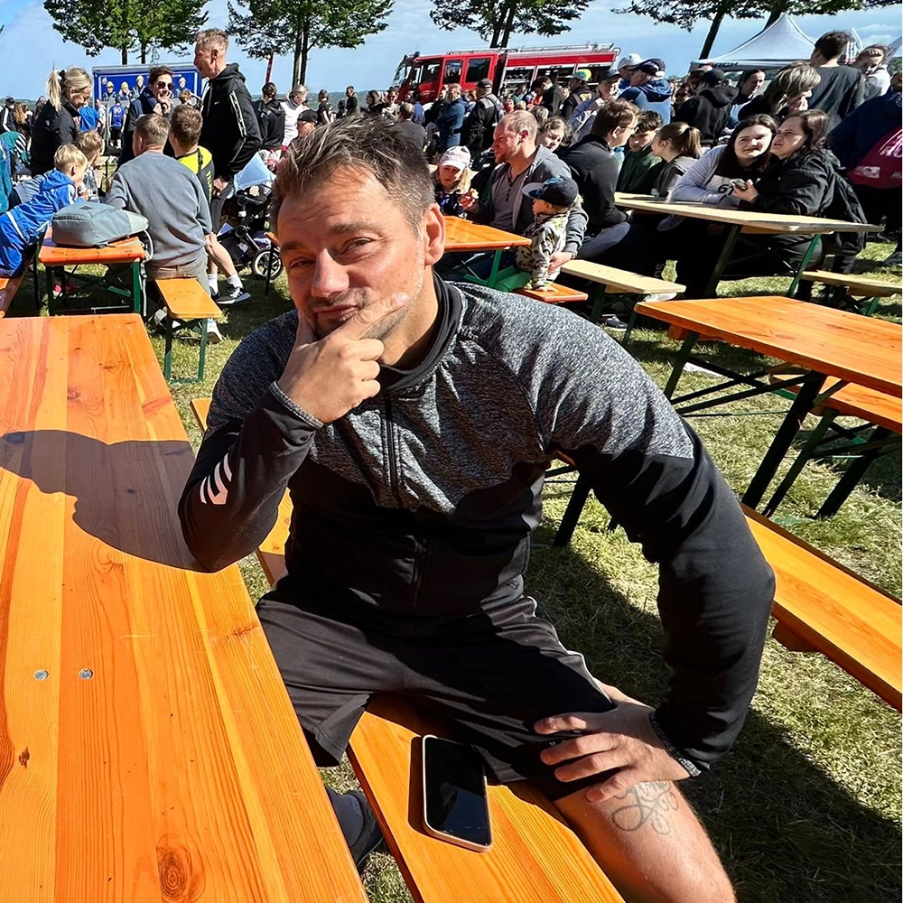 Steve Brose läuft mit
