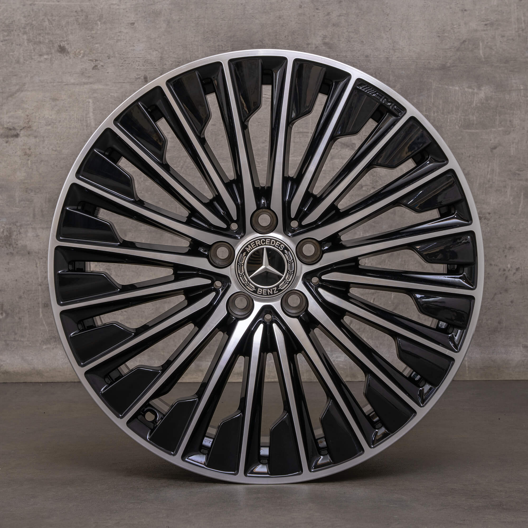 Alkuperäiset Mercedes Benz CLE AMG vanteet 19 tuuman C236 A236 A2364011900 A2364012000 musta kiillotettu.