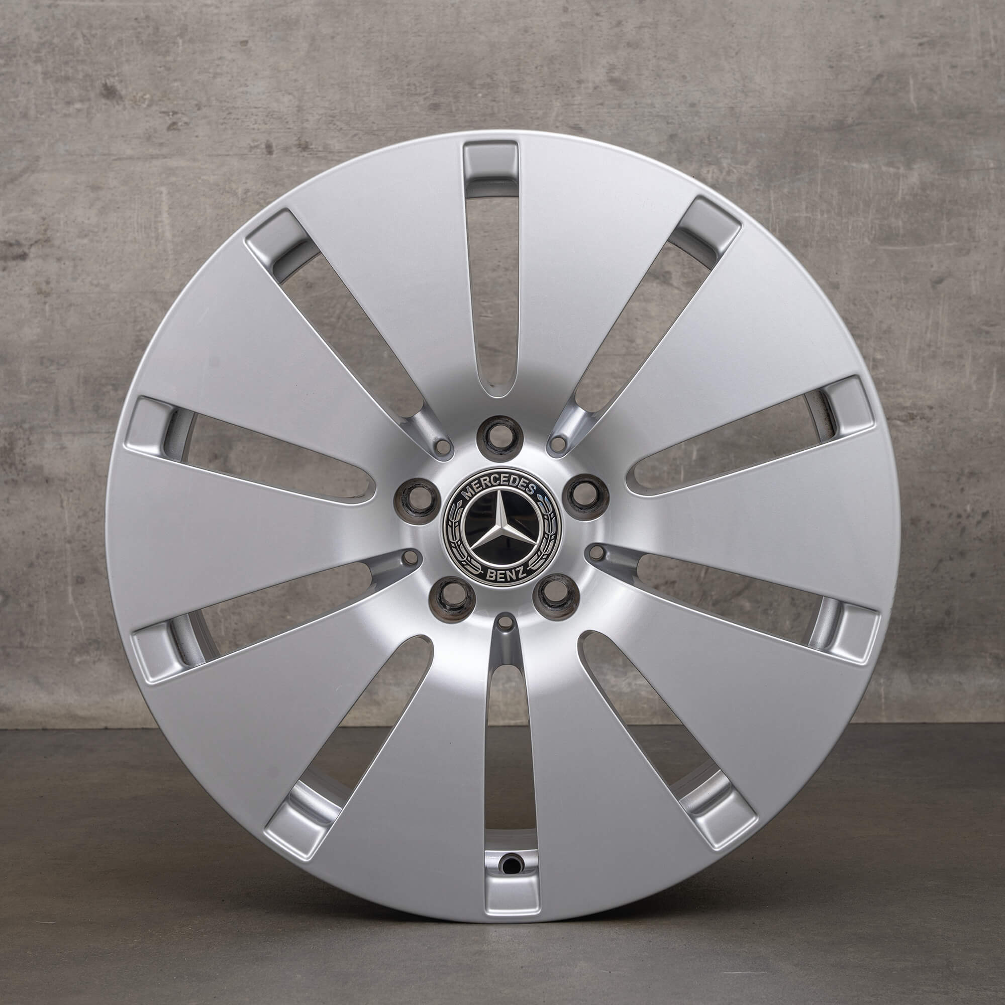 OEM Mercedes GLC X253 C253 18 inch rims A2534011400 silver 8x18 ET38