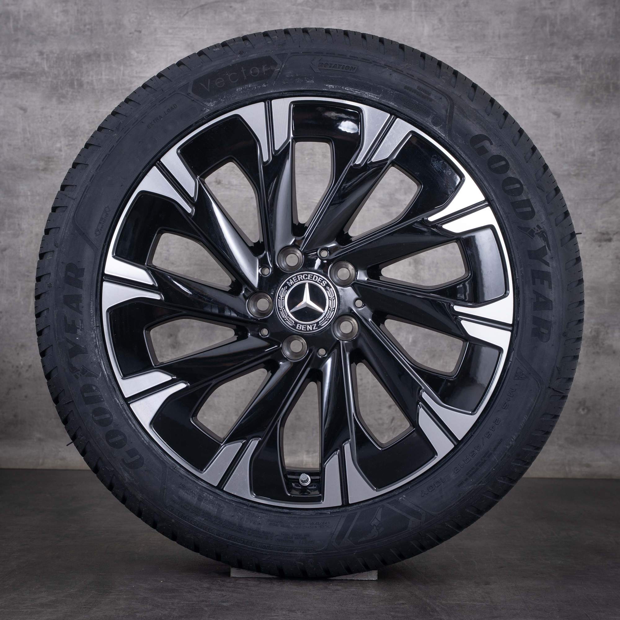 Jante originale Mercedes-Benz Clasa V de 18 inci W447 anvelope pentru toate anotimpurile A4484011500 negre față diamantate