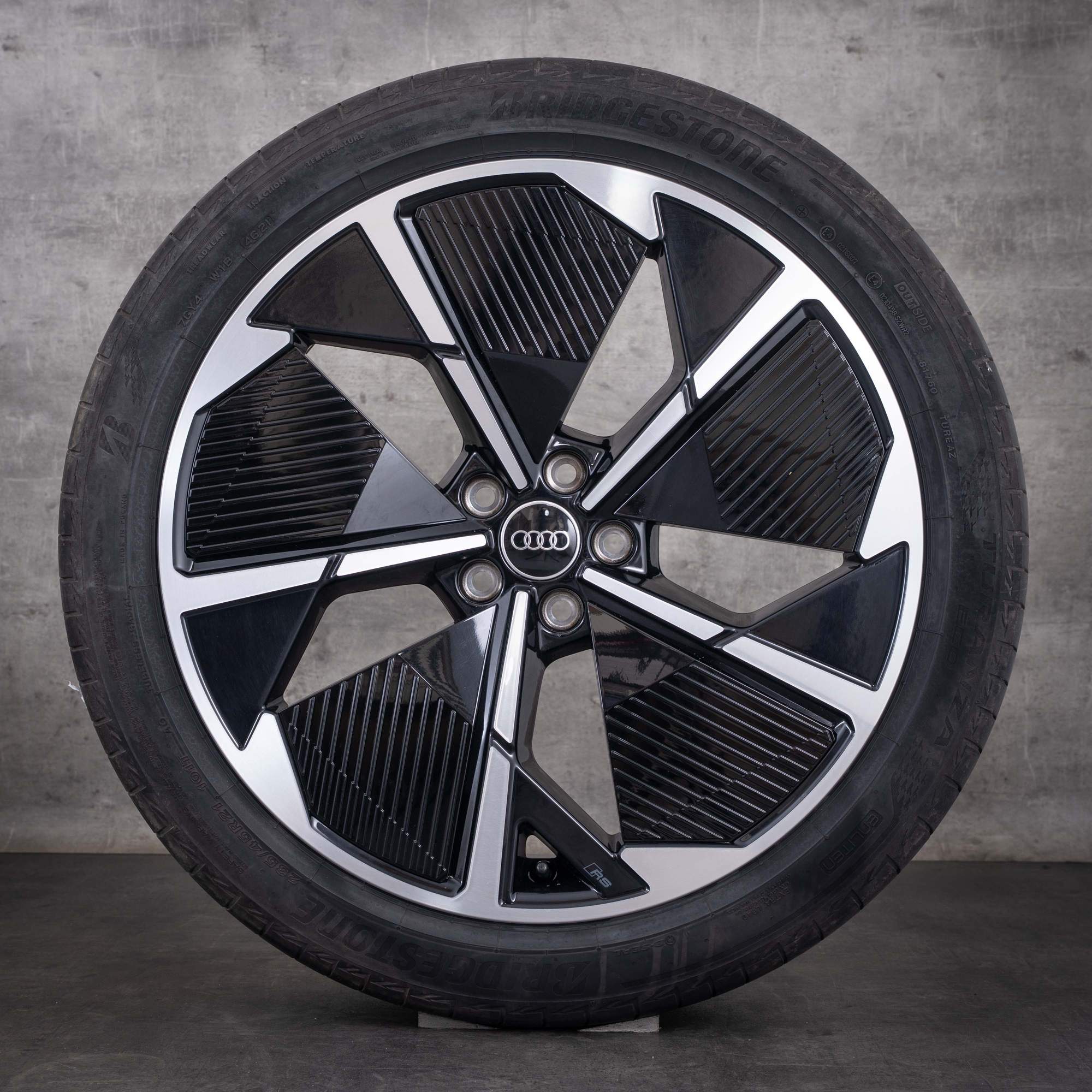 Originale Audi Q4 e-tron & Sportback-fælge 21 tommer FZ sommerhjul Rotor Aero 89A601025A 89A601025S sort diamond cut