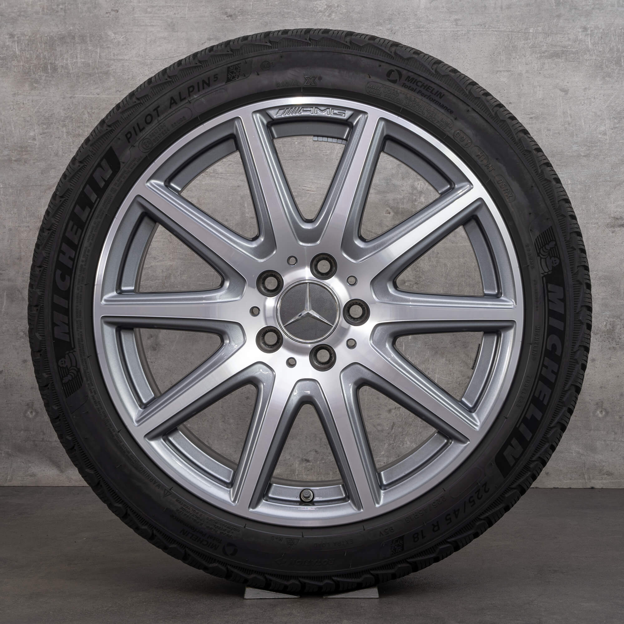 AMG Mercedes A-Klasse A45 & S W177 CLA35 CLA 45 C118 Winterräder 18 Zoll Felgen