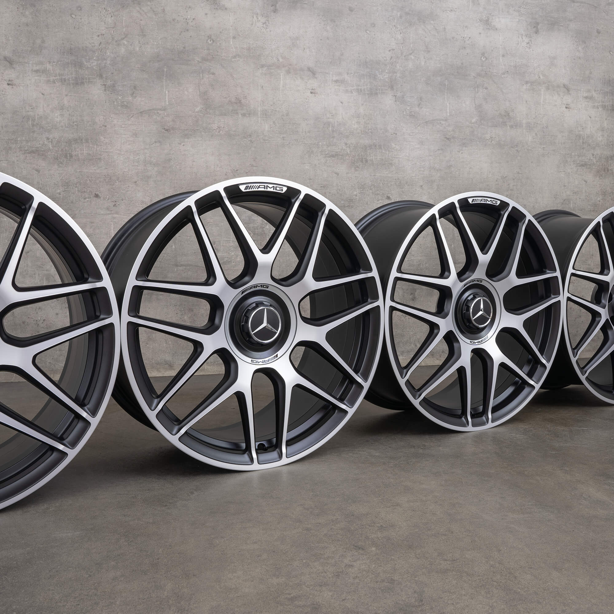 AMG Mercedes Benz CLA45 C118 X118 Shooting Brake 19 Zoll Felgen  