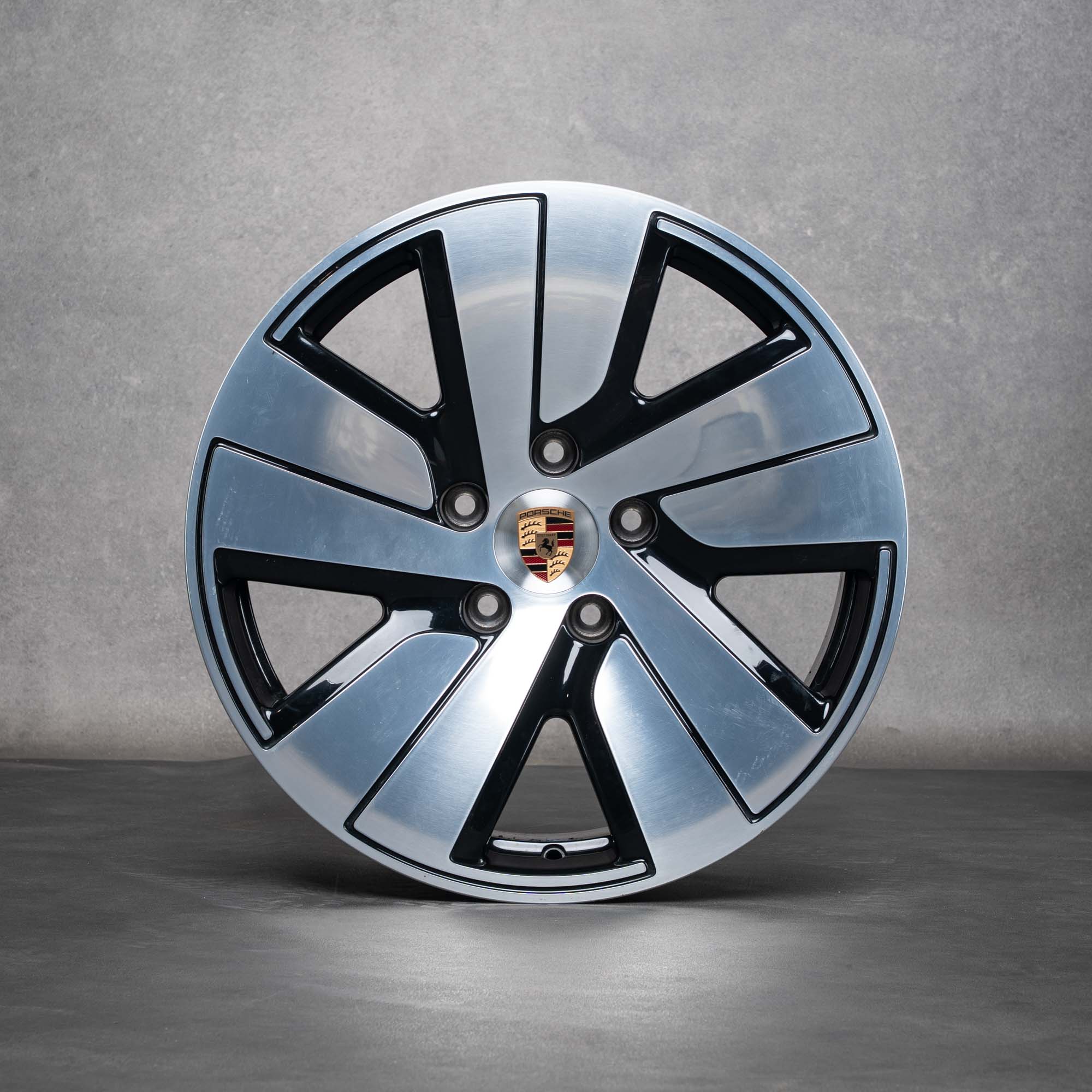 Oryginalne felgi Porsche Taycan 19 cali 9J1 aluminiowe Aero 9J1601025B 9J1601025C czarne polerowane