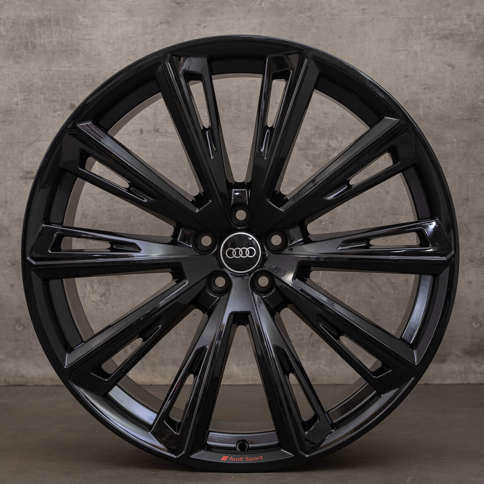 Original Audi Q8 SQ8 4M 23 Zoll Felgen 4M8601025R Trapezoid schwarz