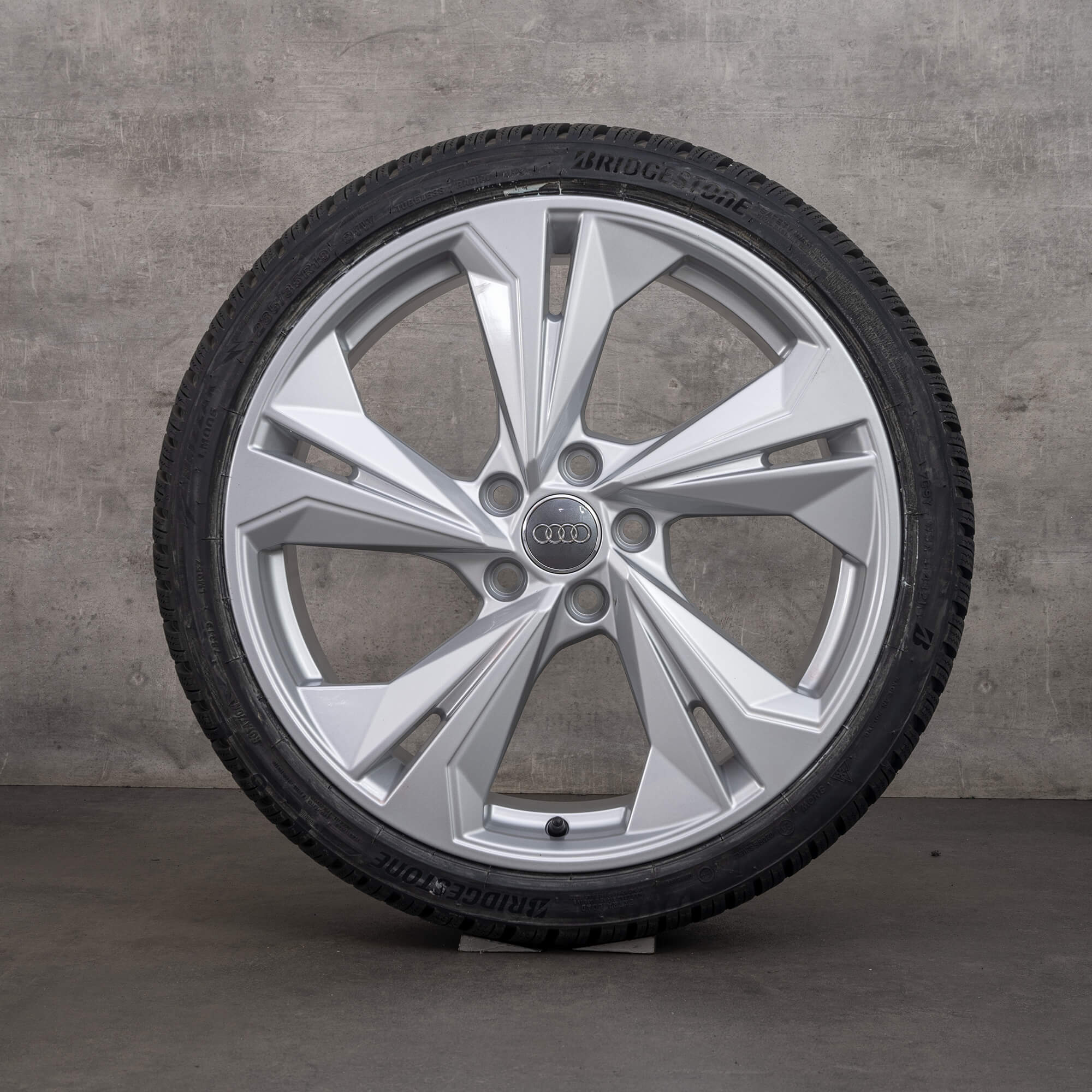 Audi A3 S3 8Y 8V 19 pouces pneus d'hiver roues jantes 8Y0601025K NEUF