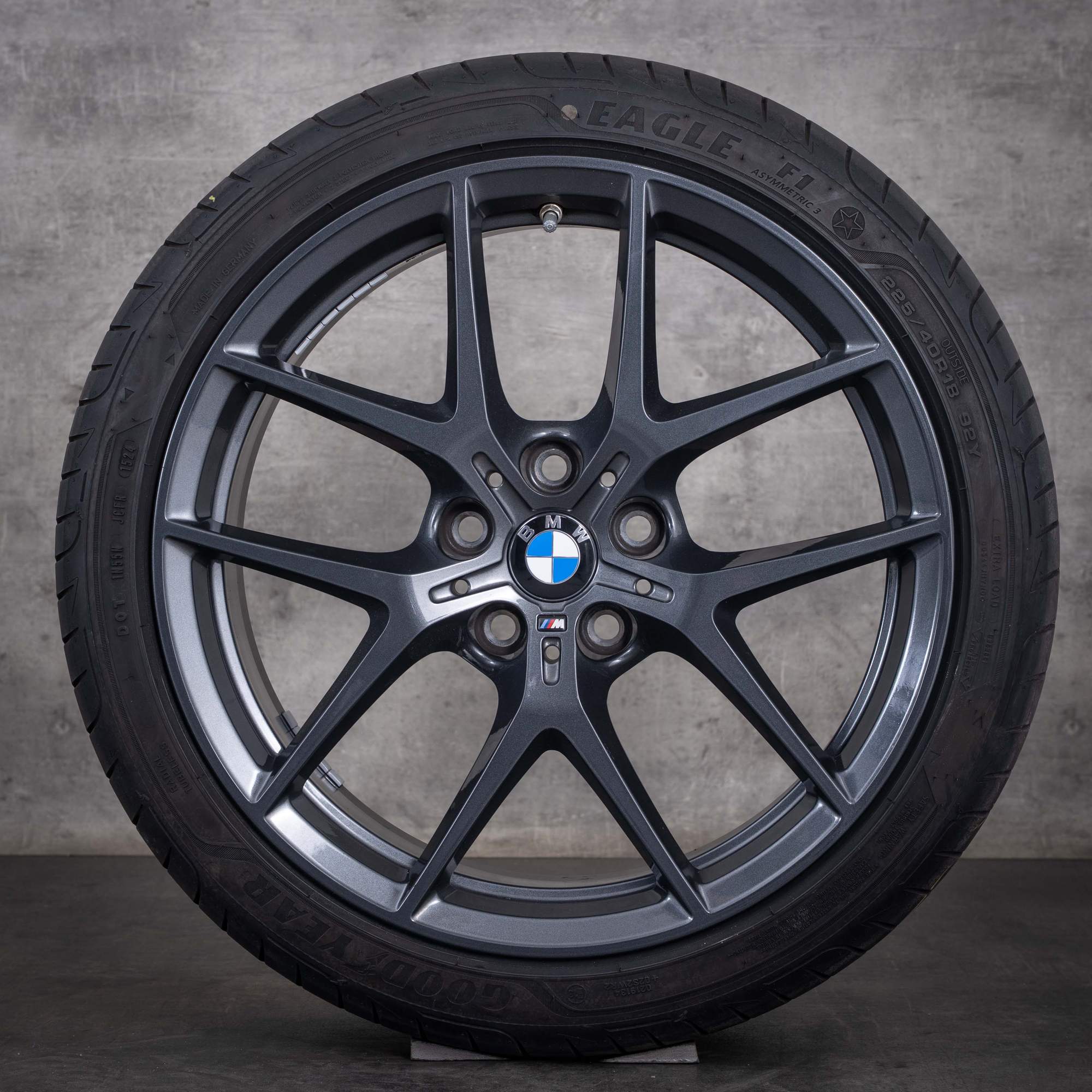 OEM BMW 1 Series 2 Series 18inch F40 F44 Gran Coupé summer wheels Styling 554 M 8092353 Orbit Gray Gloss