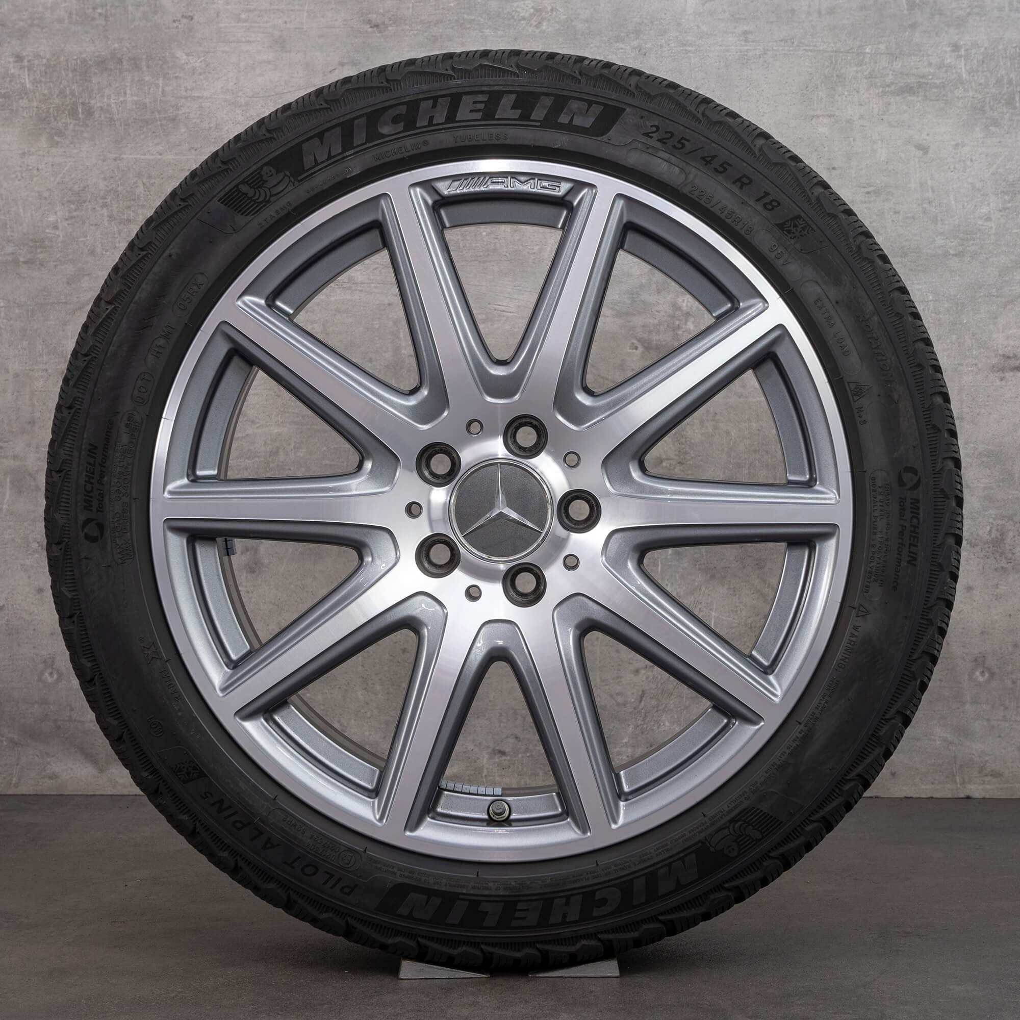 AMG Mercedes A-Klasse A45 & S W177 CLA35 CLA 45 C118 Winterräder 18 Zoll Felgen