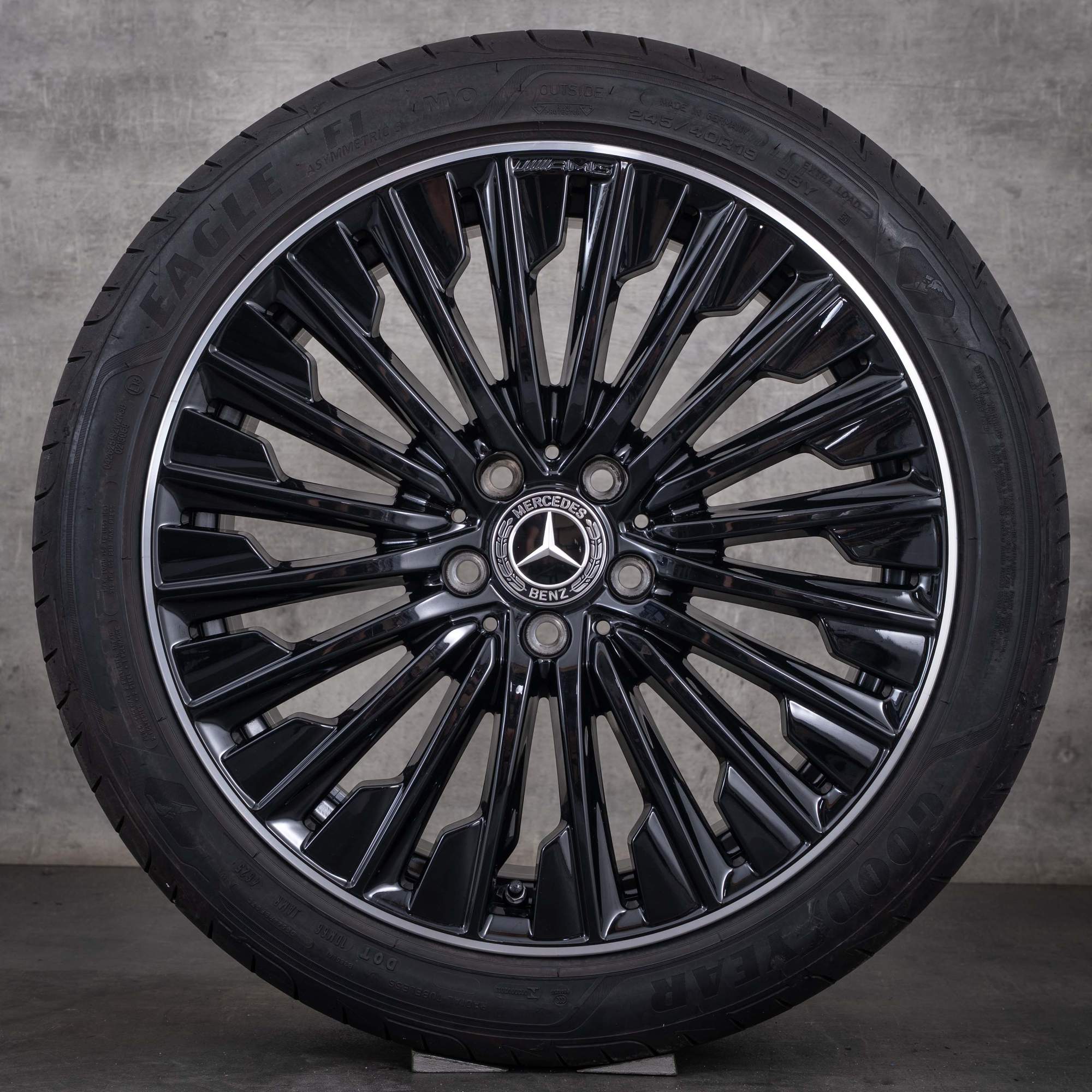 Originele Mercedes-Benz CLE AMG-velgen 19 inch C236 A236 zomerbanden A2364012100 A2364012200 zwart met diamond cut