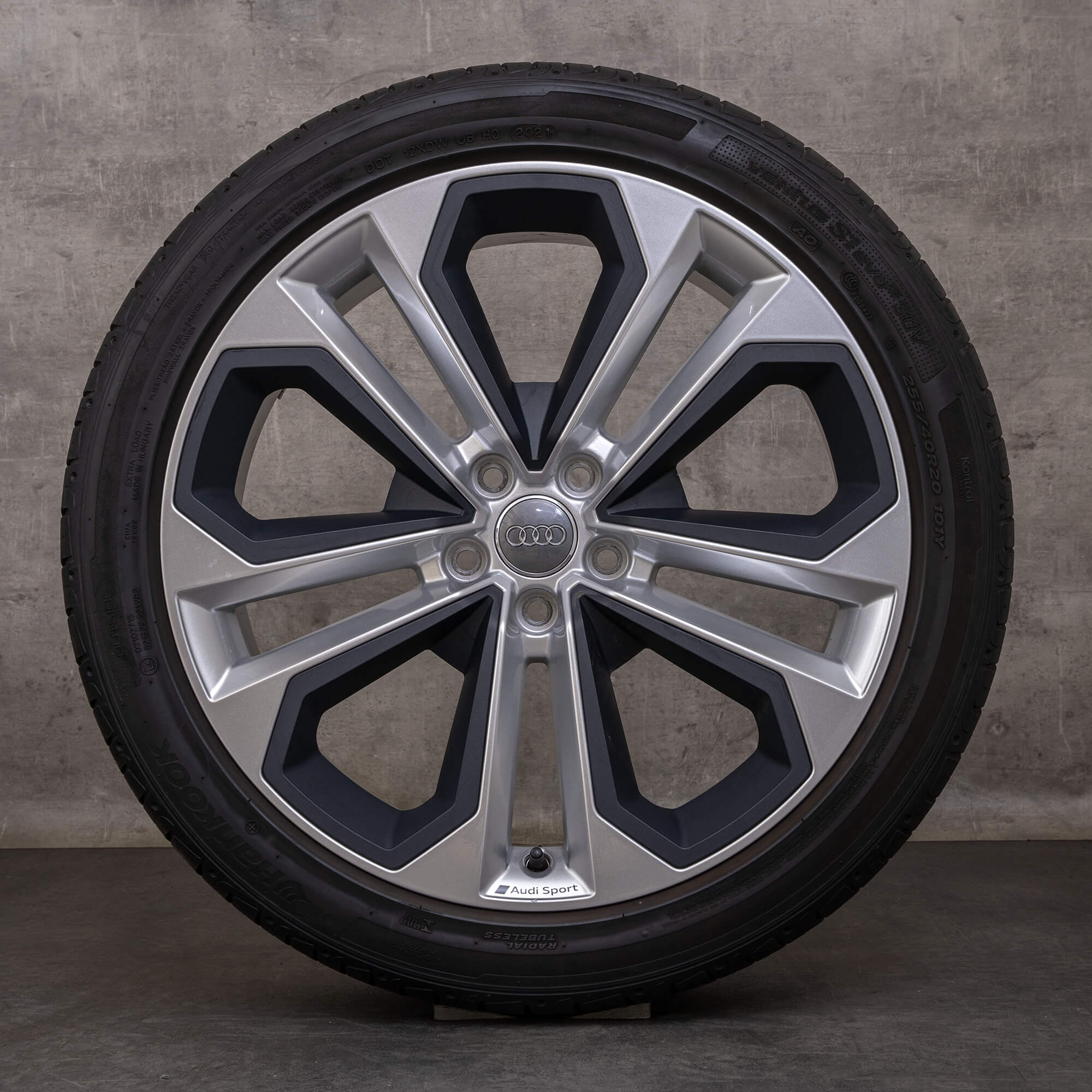 Oryginał Audi Q3 RS & Sportback felgi 20 cali F3 koła letnie 83A601025E srebrny połysk tytan mat