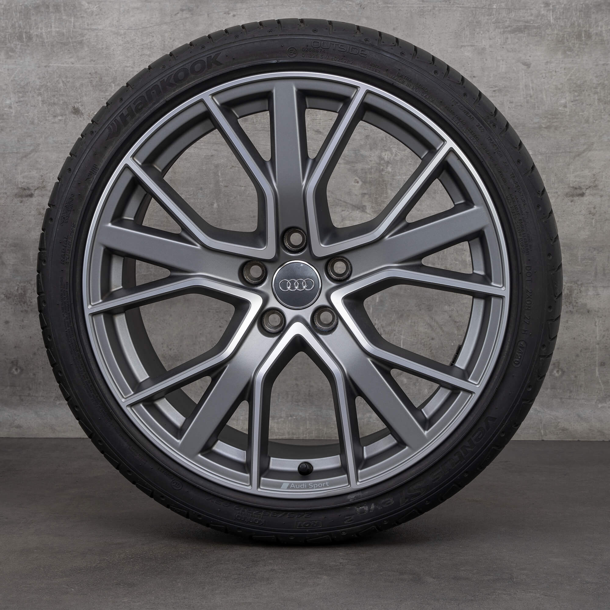 Audi 19 inch rims A4 S4 B9 8W 8W0601025DH summer tires wheels 6 mm