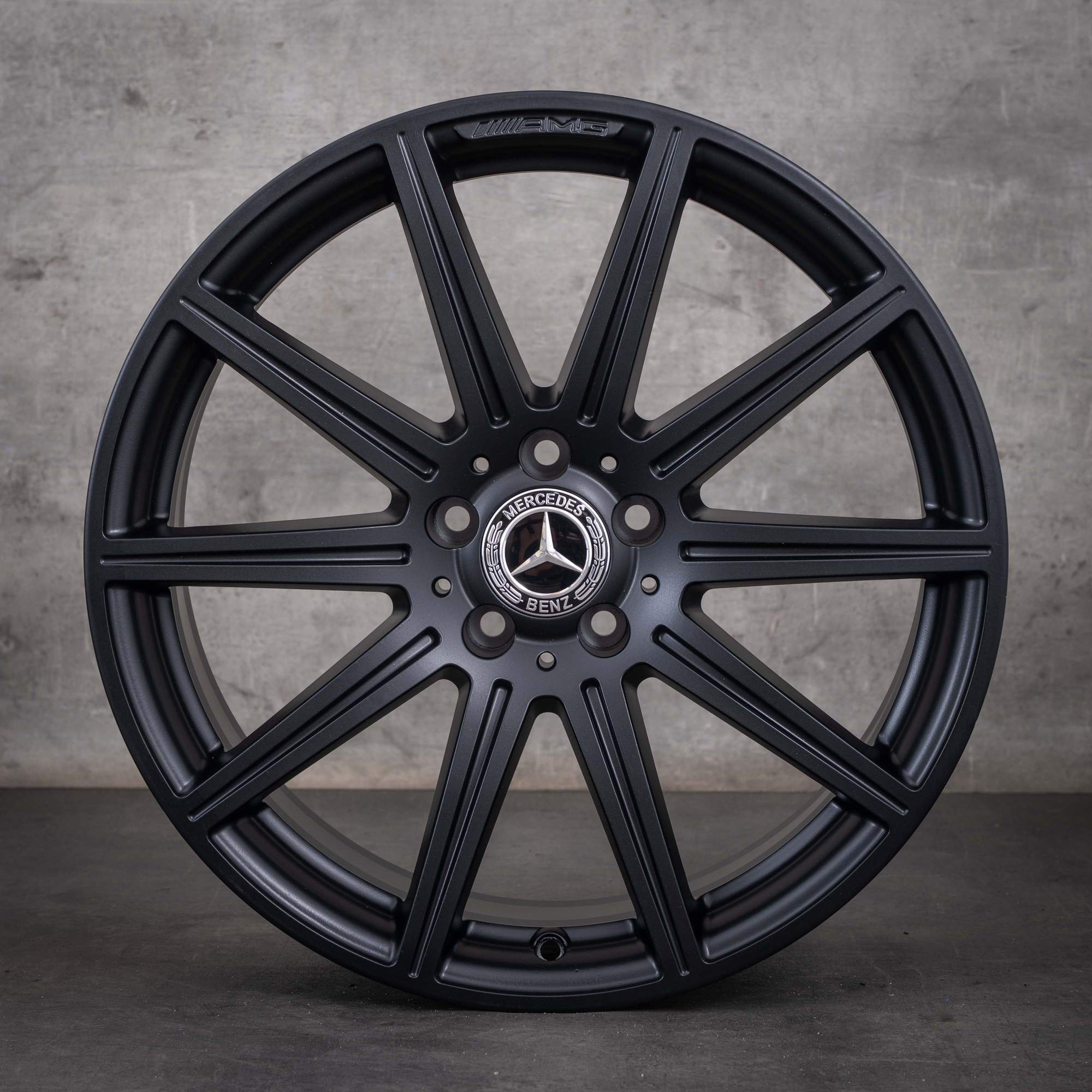 Originele Mercedes-Benz E-Klasse AMG E63 velgen 19 inch W212 S212 A2124015002 A2124015102 matzwart
