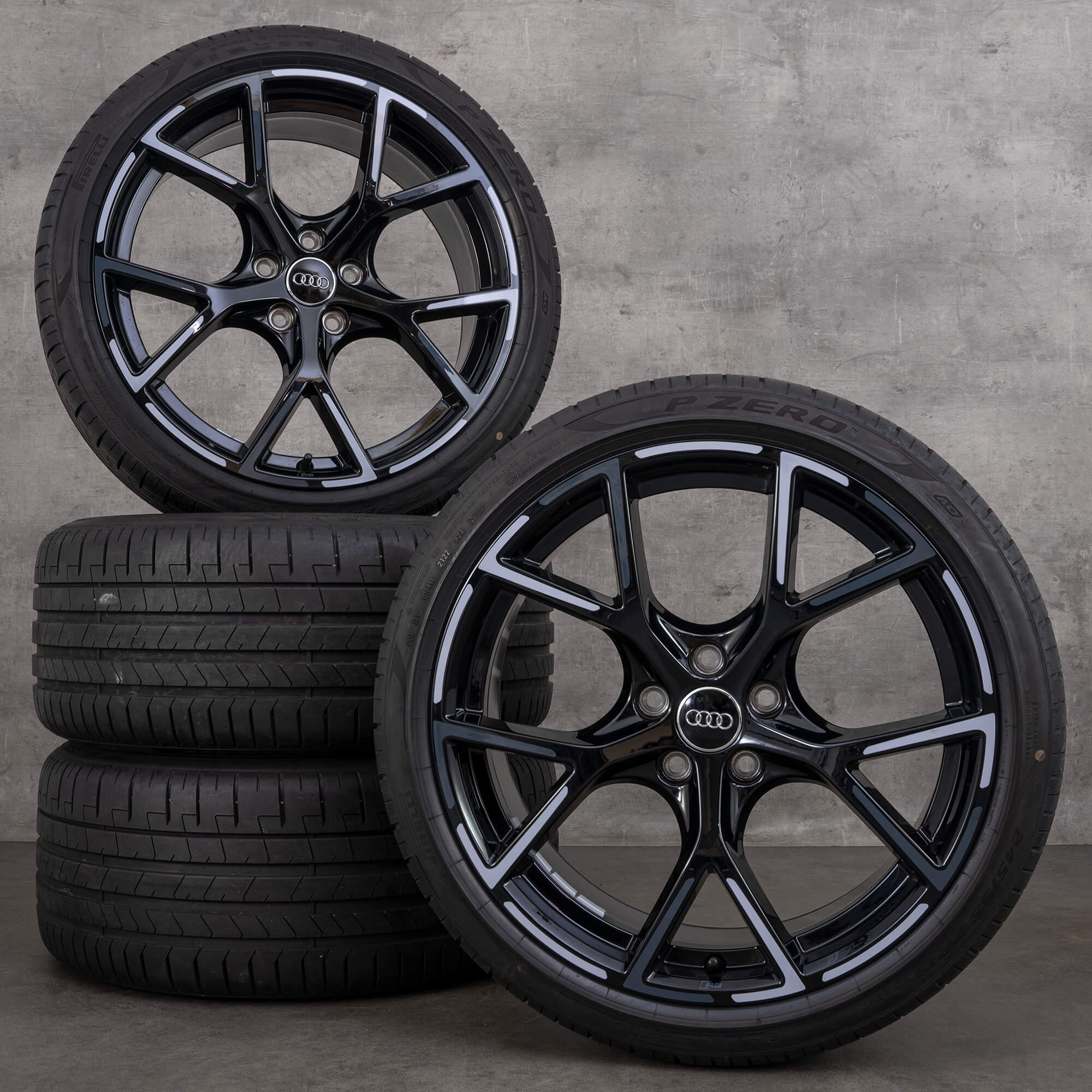 Audi felgi 19 cali RS3 8Y opony letnie koła 8Y0601025BR 8Y0601025BQ