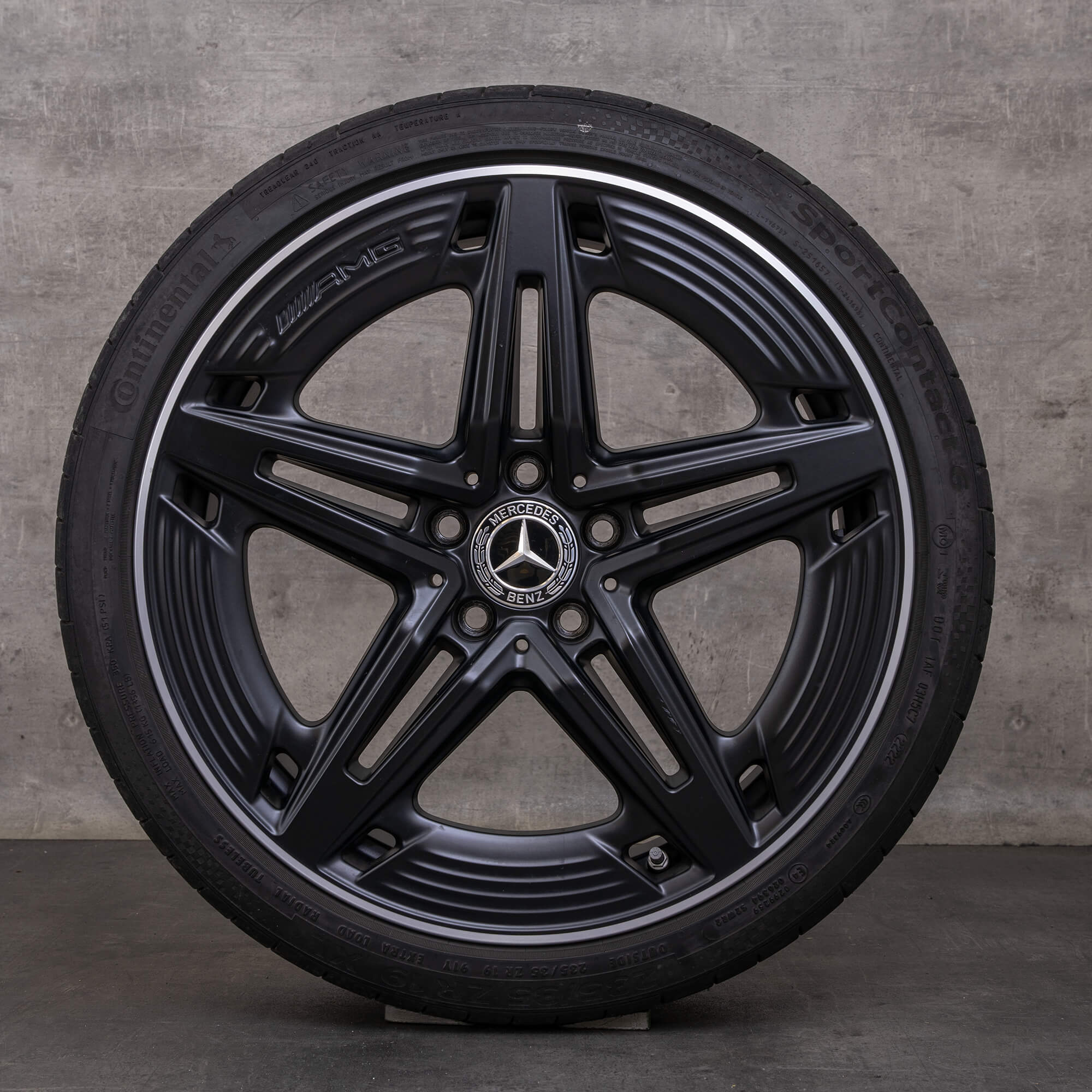 Oryginał Mercedes Benz Klasa A A35 AMG felgi 19 cali W177 V177 koła letnie A1774014400 czarny mat polerowane
