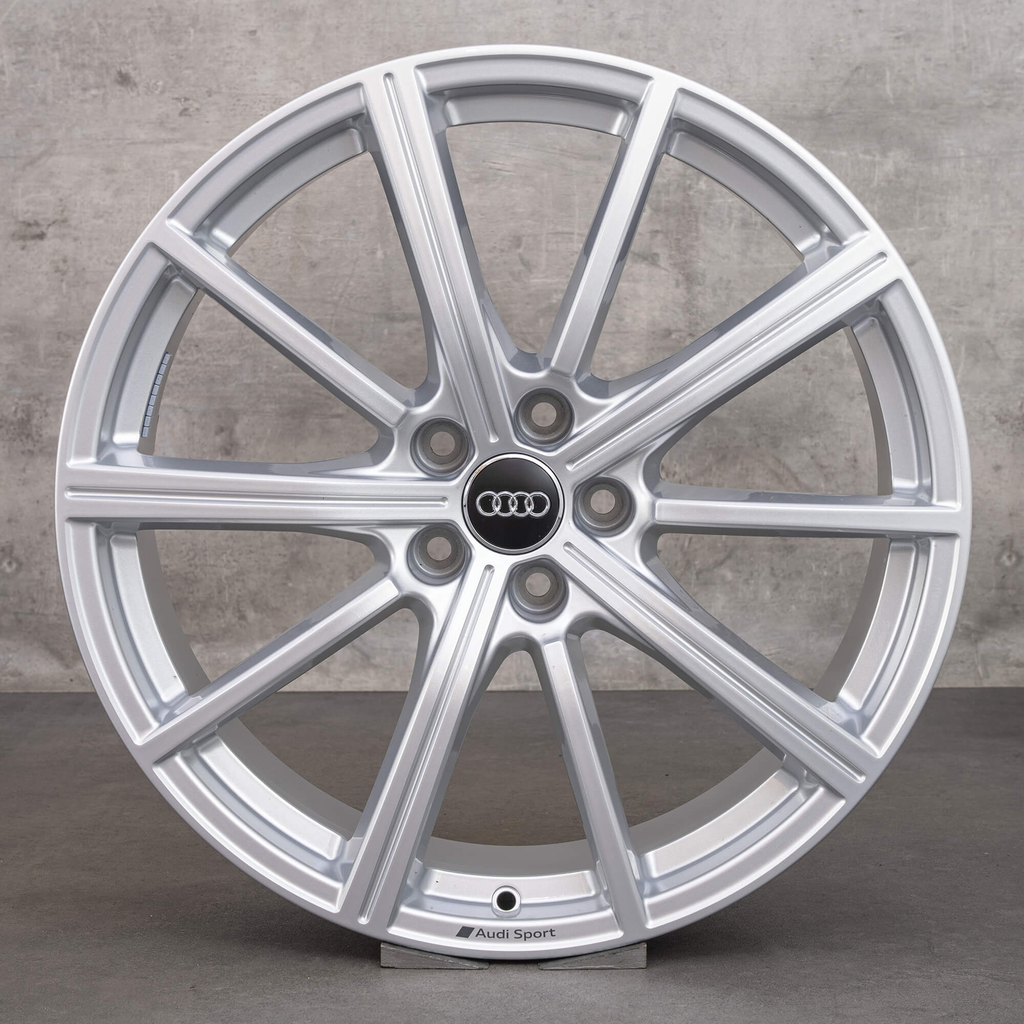 Audi 20 inch rims S line Q3 RSQ3 F3 aluminum 83A601025S 8.5 x ET 38 NEW